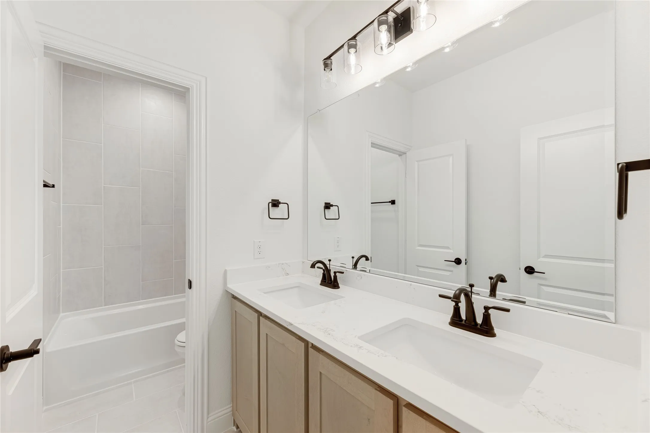 Single Family Residence For Sale in Collin County , 4205 Attwater Street, Mc Kinney, Texas 75071, 5 Bedroom, 4 Bathroom, 2 Garage spaces, 3,435 Sqft, built in 2026, mls#21306051, Real Estate Agent in Mc Kinney, Homes For Sale in Collin county, Homes For Sale in Mc Kinney, Realtor in Mc Kinney Texas, Real Estate Brokerage Independent Realty Texas, Luminita Cordes Realtor