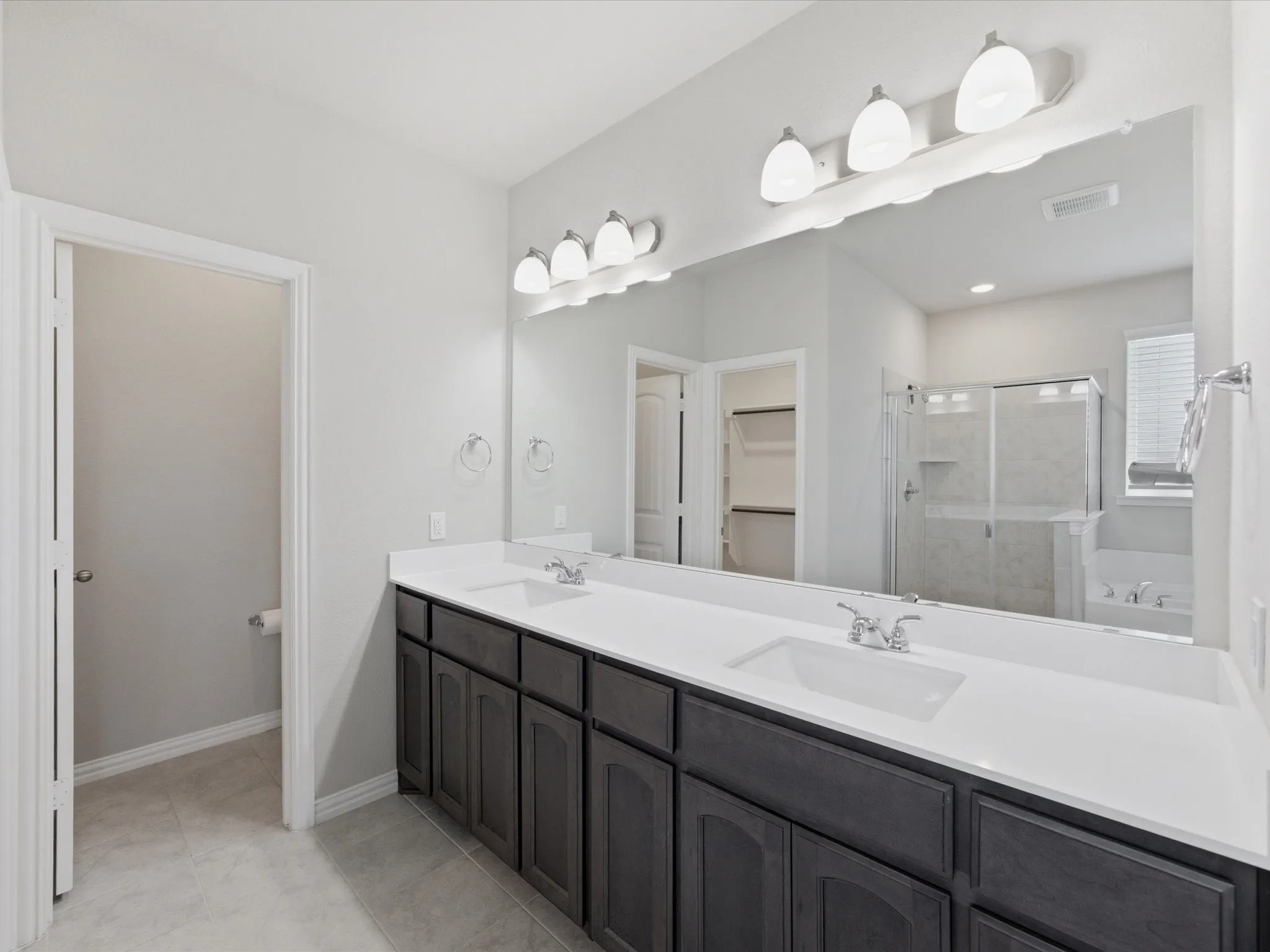 Single Family Residence For Sale in Parker County , 812 Taliaferro Trail, Springtown, Texas 76082, 4 Bedroom, 3 Bathroom, 2 Garage spaces, 2,675 Sqft, built in 2023, mls#21306052, Real Estate Agent in Springtown, Homes For Sale in Parker county, Homes For Sale in Springtown, Realtor in Springtown Texas, Real Estate Brokerage Independent Realty Texas, Luminita Cordes Realtor