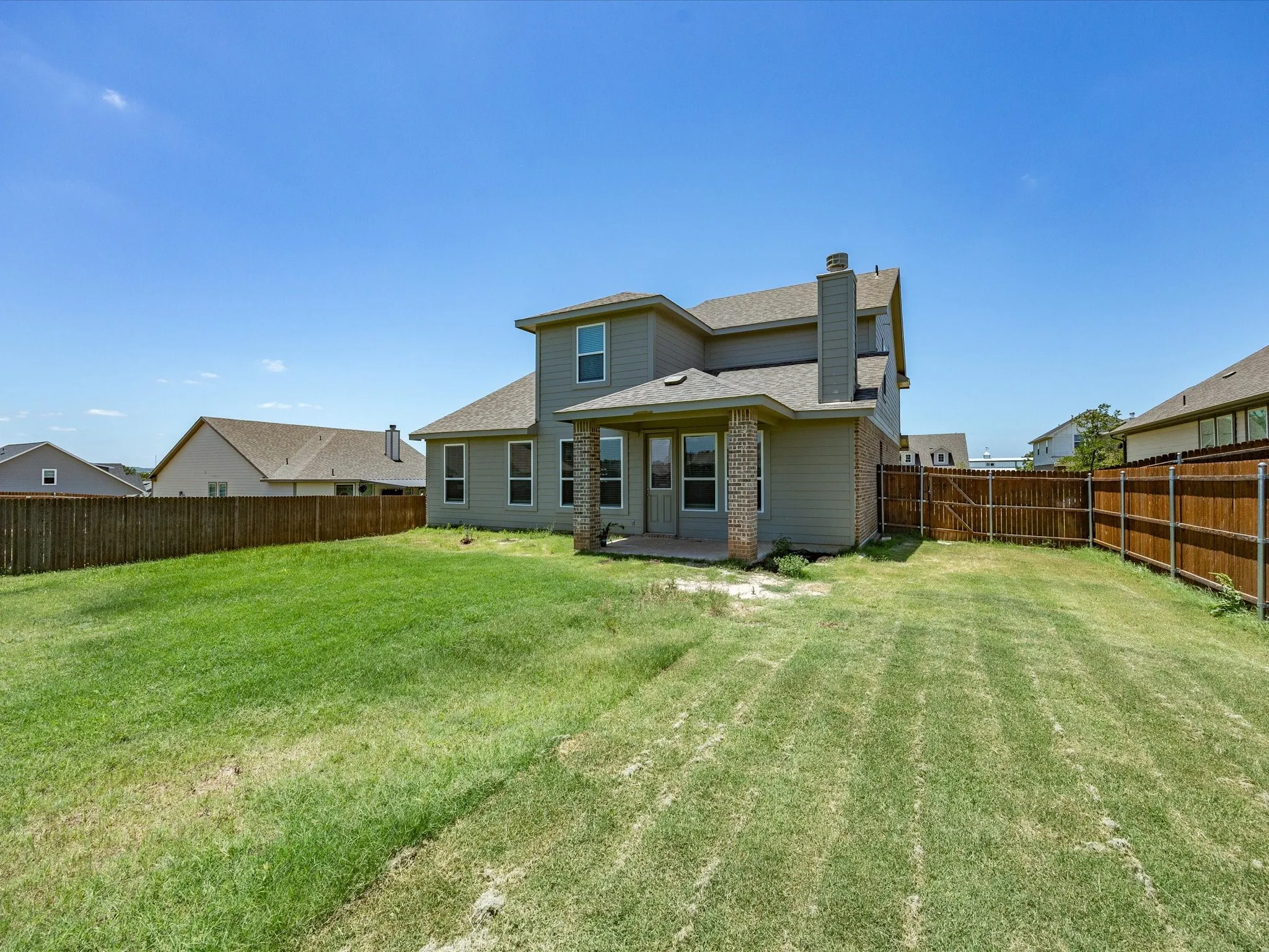 Single Family Residence For Sale in Parker County , 812 Taliaferro Trail, Springtown, Texas 76082, 4 Bedroom, 3 Bathroom, 2 Garage spaces, 2,675 Sqft, built in 2023, mls#21306052, Real Estate Agent in Springtown, Homes For Sale in Parker county, Homes For Sale in Springtown, Realtor in Springtown Texas, Real Estate Brokerage Independent Realty Texas, Luminita Cordes Realtor