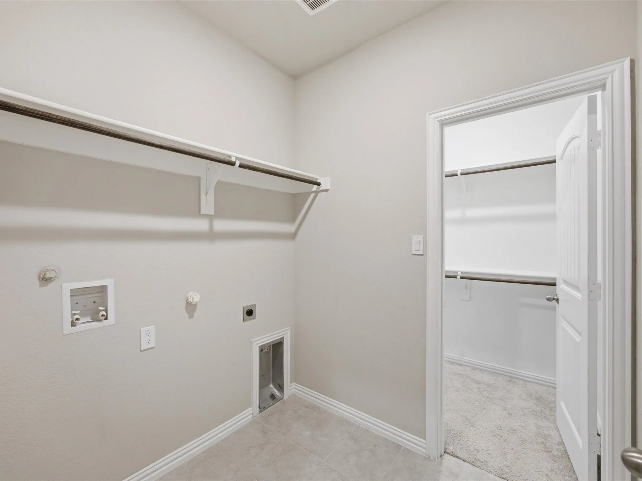 Single Family Residence For Sale in Parker County , 812 Taliaferro Trail, Springtown, Texas 76082, 4 Bedroom, 3 Bathroom, 2 Garage spaces, 2,675 Sqft, built in 2023, mls#21306052, Real Estate Agent in Springtown, Homes For Sale in Parker county, Homes For Sale in Springtown, Realtor in Springtown Texas, Real Estate Brokerage Independent Realty Texas, Luminita Cordes Realtor