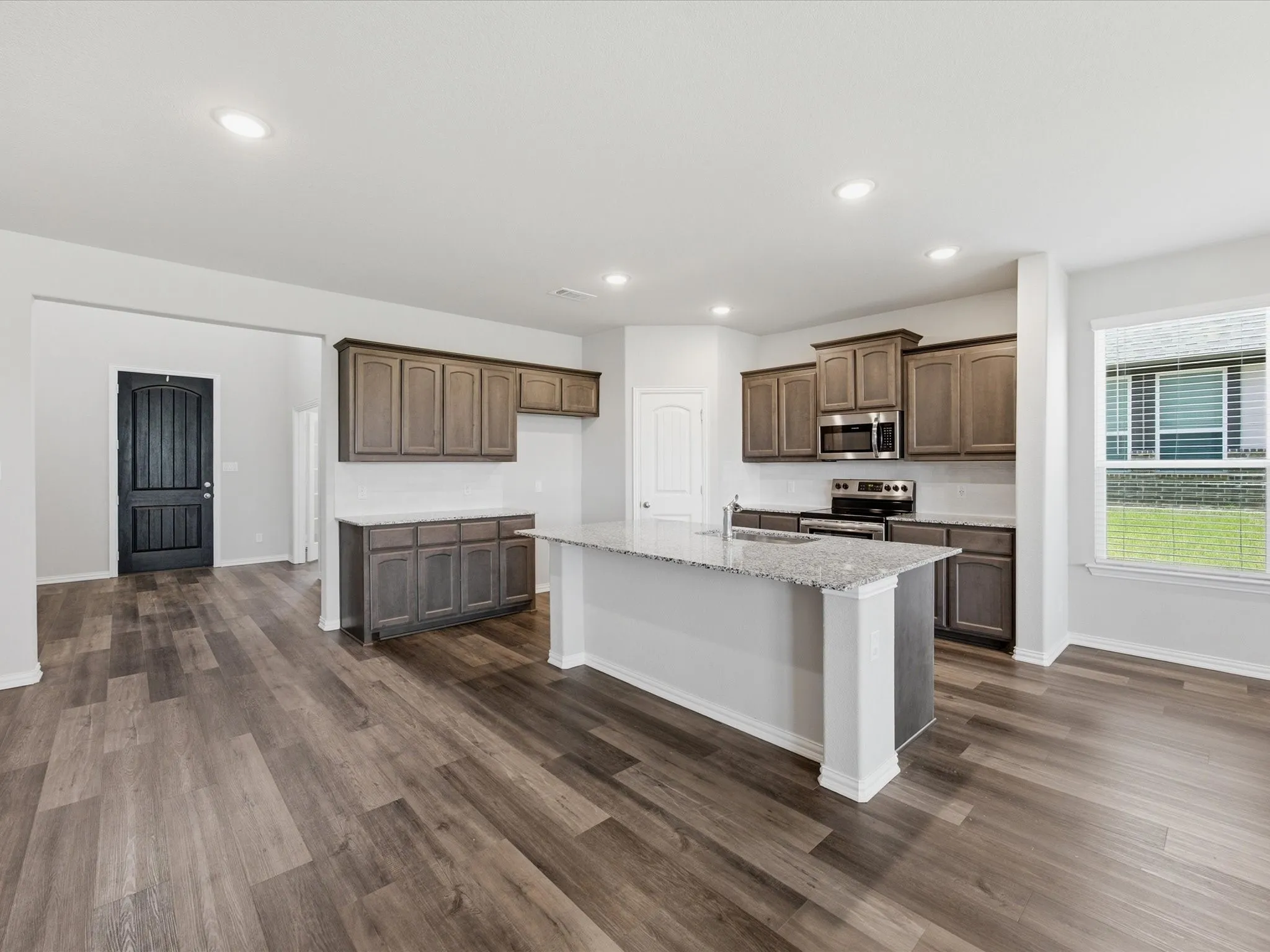 Single Family Residence For Sale in Parker County , 812 Taliaferro Trail, Springtown, Texas 76082, 4 Bedroom, 3 Bathroom, 2 Garage spaces, 2,675 Sqft, built in 2023, mls#21306052, Real Estate Agent in Springtown, Homes For Sale in Parker county, Homes For Sale in Springtown, Realtor in Springtown Texas, Real Estate Brokerage Independent Realty Texas, Luminita Cordes Realtor