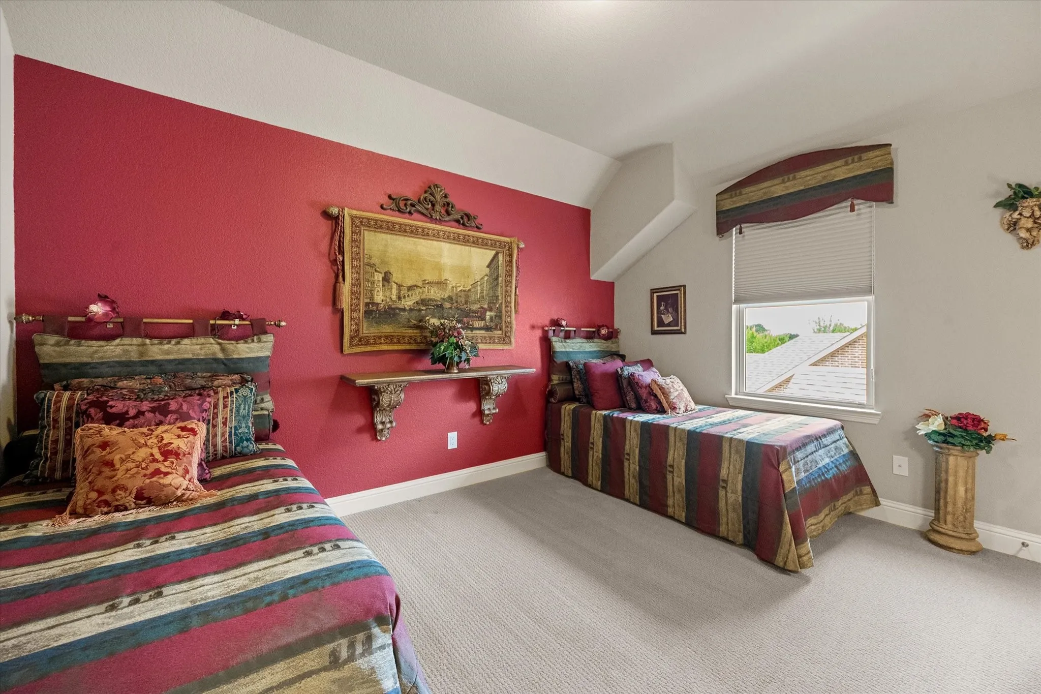 Upstairs bedroom 4