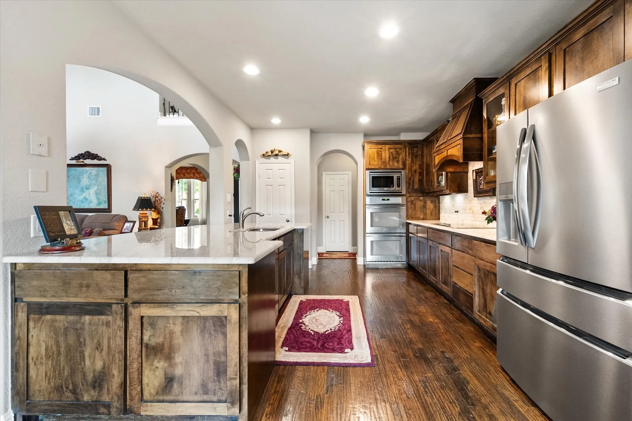 Single Family Residence For Sale in Tarrant County , 5416 Runnymede Court, Arlington, Texas 76016, 5 Bedroom, 4 Bathroom, 2 Garage spaces, 3,441 Sqft, built in 2012, mls#21257658, Real Estate Agent in Arlington, Homes For Sale in Tarrant county, Homes For Sale in Arlington, Realtor in Arlington Texas, Real Estate Brokerage Independent Realty Texas, Luminita Cordes Realtor