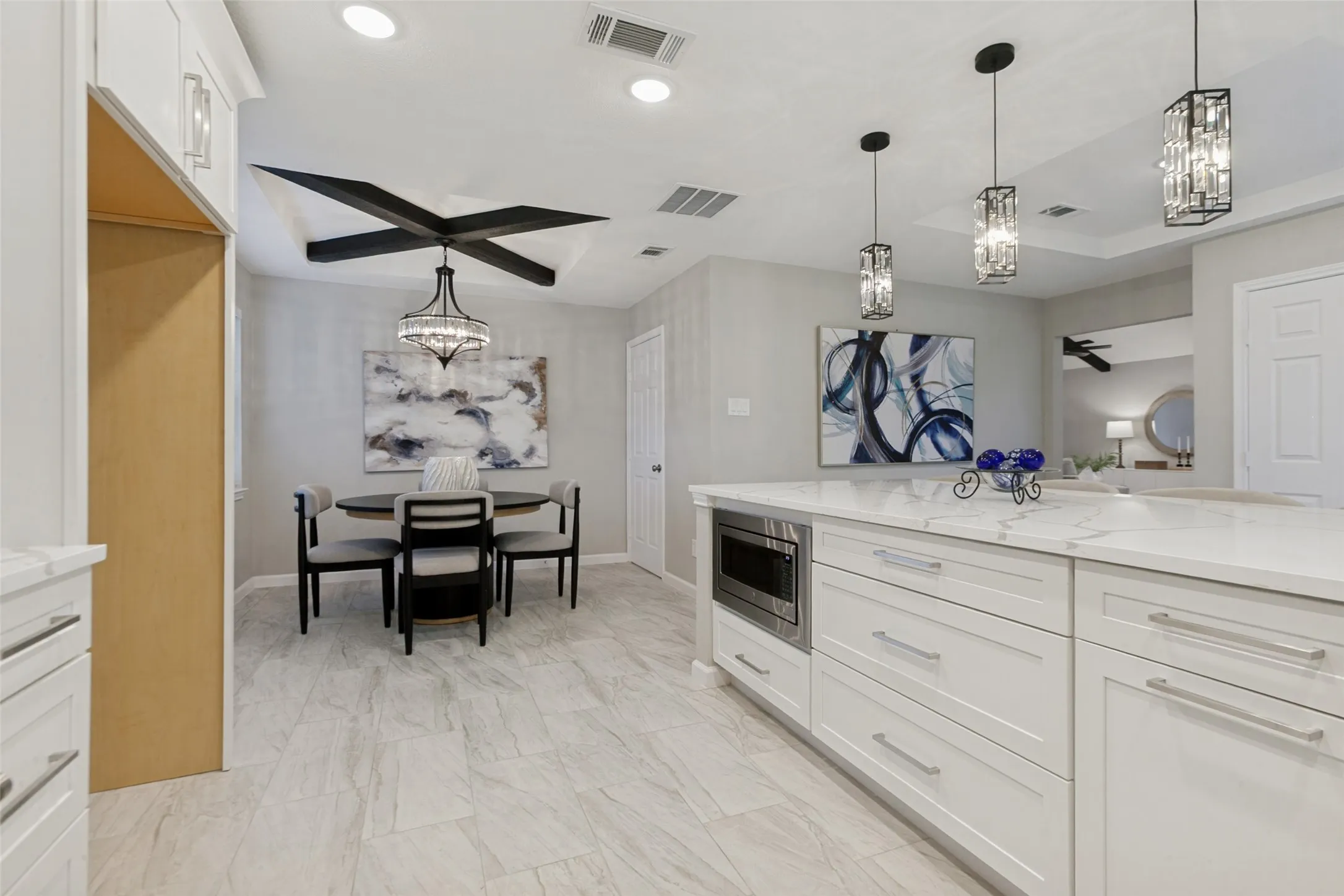 Single Family Residence For Sale in Collin County , 2104 Heather Hill Lane, Plano, Texas 75075, 4 Bedroom, 3 Bathroom, 2 Garage spaces, 2,078 Sqft, built in 1978, mls#21305652, Real Estate Agent in Plano, Homes For Sale in Collin county, Homes For Sale in Plano, Realtor in Plano Texas, Real Estate Brokerage Independent Realty Texas, Luminita Cordes Realtor