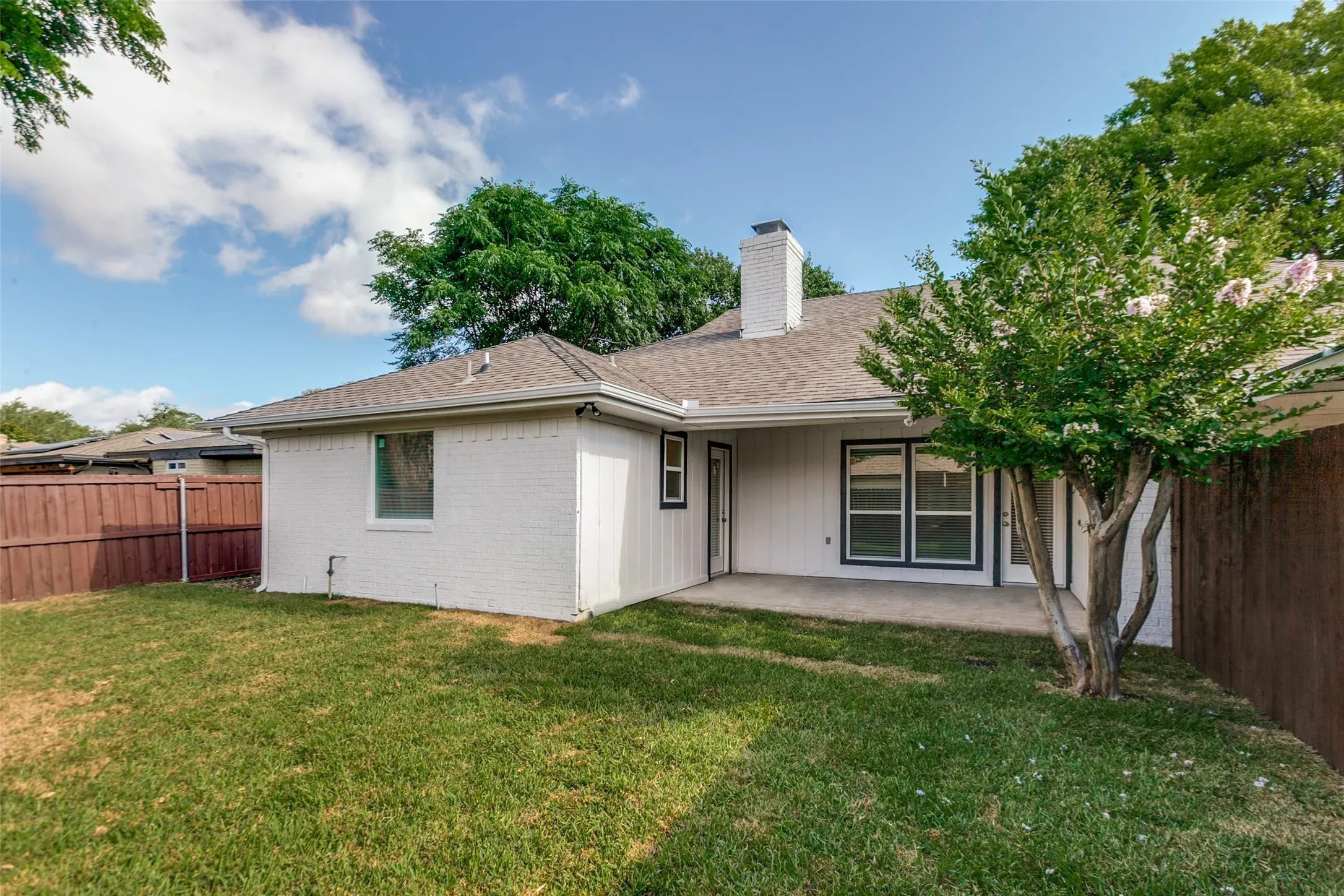 Single Family Residence For Sale in Collin County , 2104 Heather Hill Lane, Plano, Texas 75075, 4 Bedroom, 3 Bathroom, 2 Garage spaces, 2,078 Sqft, built in 1978, mls#21305652, Real Estate Agent in Plano, Homes For Sale in Collin county, Homes For Sale in Plano, Realtor in Plano Texas, Real Estate Brokerage Independent Realty Texas, Luminita Cordes Realtor