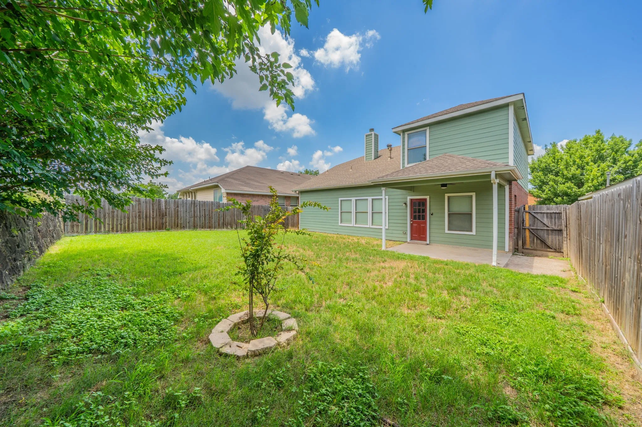 Single Family Residence For Sale in Tarrant County , 9885 Willowick Avenue, Fort Worth, Texas 76108, 4 Bedroom, 3 Bathroom, 2 Garage spaces, 2,312 Sqft, built in 2007, Price $315,000, mls#21306006, Real Estate Agent in Fort Worth, Homes For Sale in Tarrant county, Homes For Sale in Fort Worth, Realtor in Fort Worth Texas, Real Estate Brokerage Independent Realty Texas, Luminita Cordes Realtor