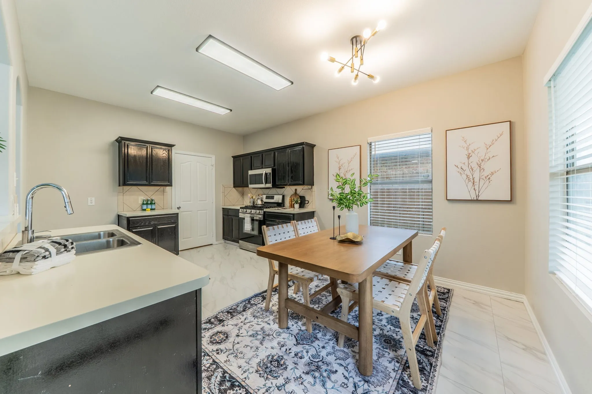 Single Family Residence For Sale in Tarrant County , 9885 Willowick Avenue, Fort Worth, Texas 76108, 4 Bedroom, 3 Bathroom, 2 Garage spaces, 2,312 Sqft, built in 2007, Price $315,000, mls#21306006, Real Estate Agent in Fort Worth, Homes For Sale in Tarrant county, Homes For Sale in Fort Worth, Realtor in Fort Worth Texas, Real Estate Brokerage Independent Realty Texas, Luminita Cordes Realtor