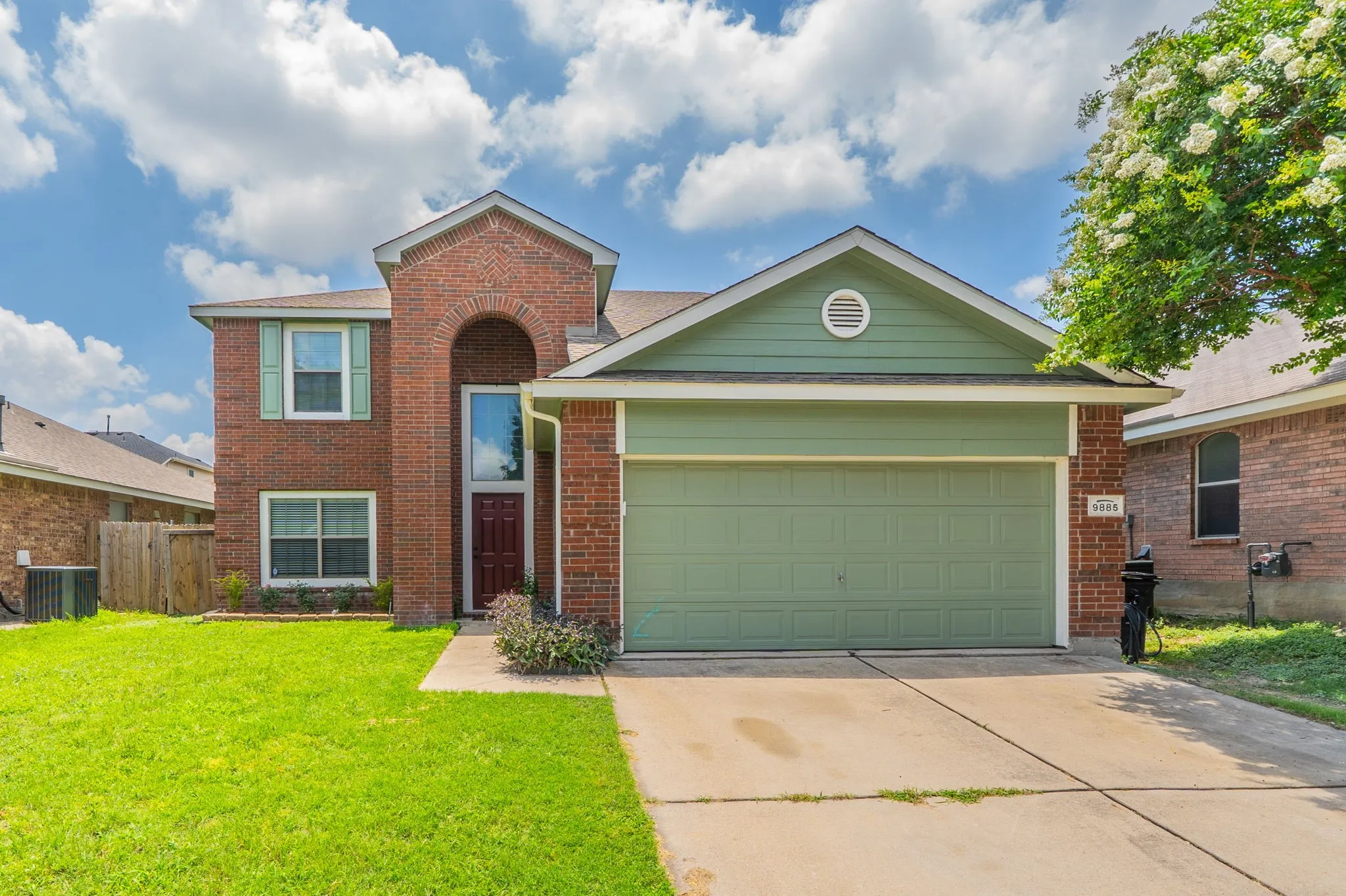 Single Family Residence For Sale in Tarrant County , 9885 Willowick Avenue, Fort Worth, Texas 76108, 4 Bedroom, 3 Bathroom, 2 Garage spaces, 2,312 Sqft, built in 2007, Price $315,000, mls#21306006, Real Estate Agent in Fort Worth, Homes For Sale in Tarrant county, Homes For Sale in Fort Worth, Realtor in Fort Worth Texas, Real Estate Brokerage Independent Realty Texas, Luminita Cordes Realtor