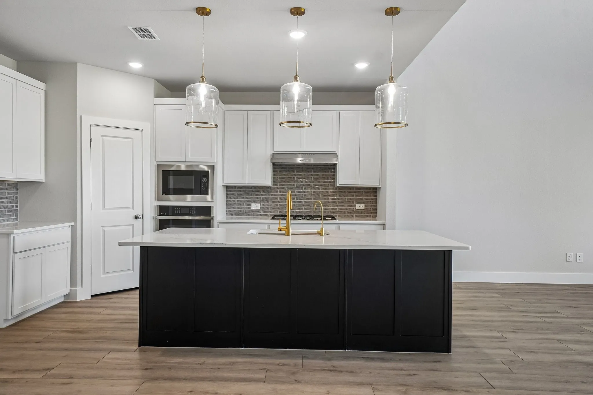 Single Family Residence For Sale in Denton County , 5209 Lily Creek Drive, Aubrey, Texas 76227, 4 Bedroom, 4 Bathroom, 2 Garage spaces, 3,447 Sqft, built in 2026, mls#21299638, Real Estate Agent in Aubrey, Homes For Sale in Denton county, Homes For Sale in Aubrey, Realtor in Aubrey Texas, Real Estate Brokerage Independent Realty Texas, Luminita Cordes Realtor