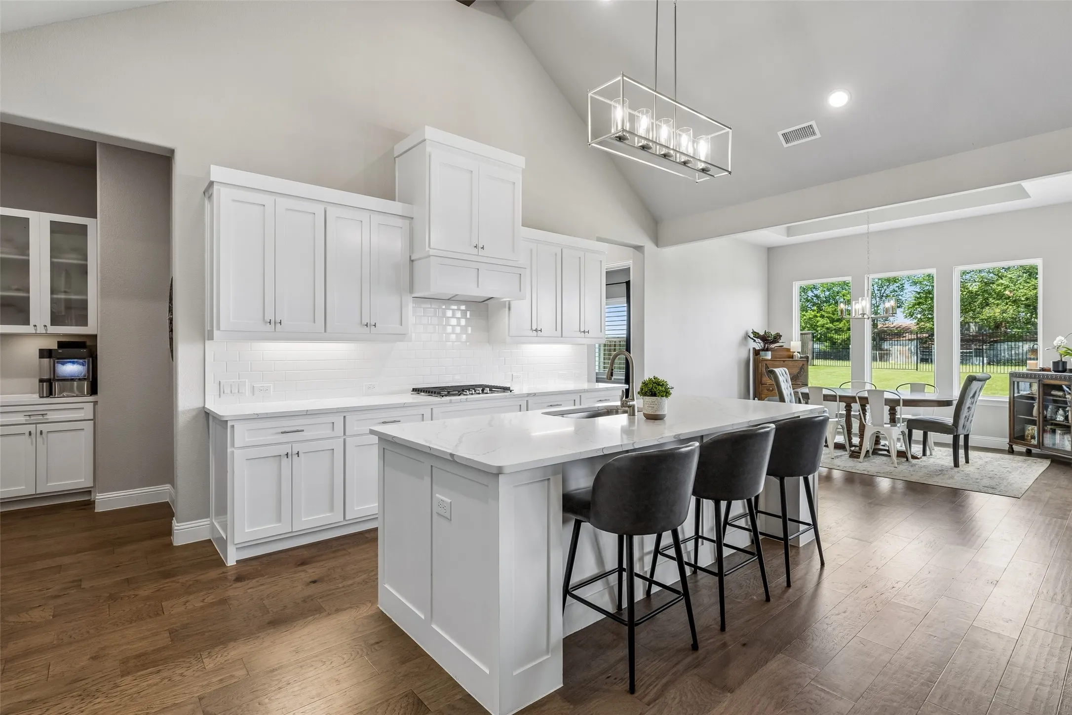 Single Family Residence For Sale in Dallas County , 8914 Edna Place, Rowlett, Texas 75089, 4 Bedroom, 3 Bathroom, 3 Garage spaces, 2,614 Sqft, built in 2023, mls#21305433, Real Estate Agent in Rowlett, Homes For Sale in Dallas county, Homes For Sale in Rowlett, Realtor in Rowlett Texas, Real Estate Brokerage Independent Realty Texas, Luminita Cordes Realtor