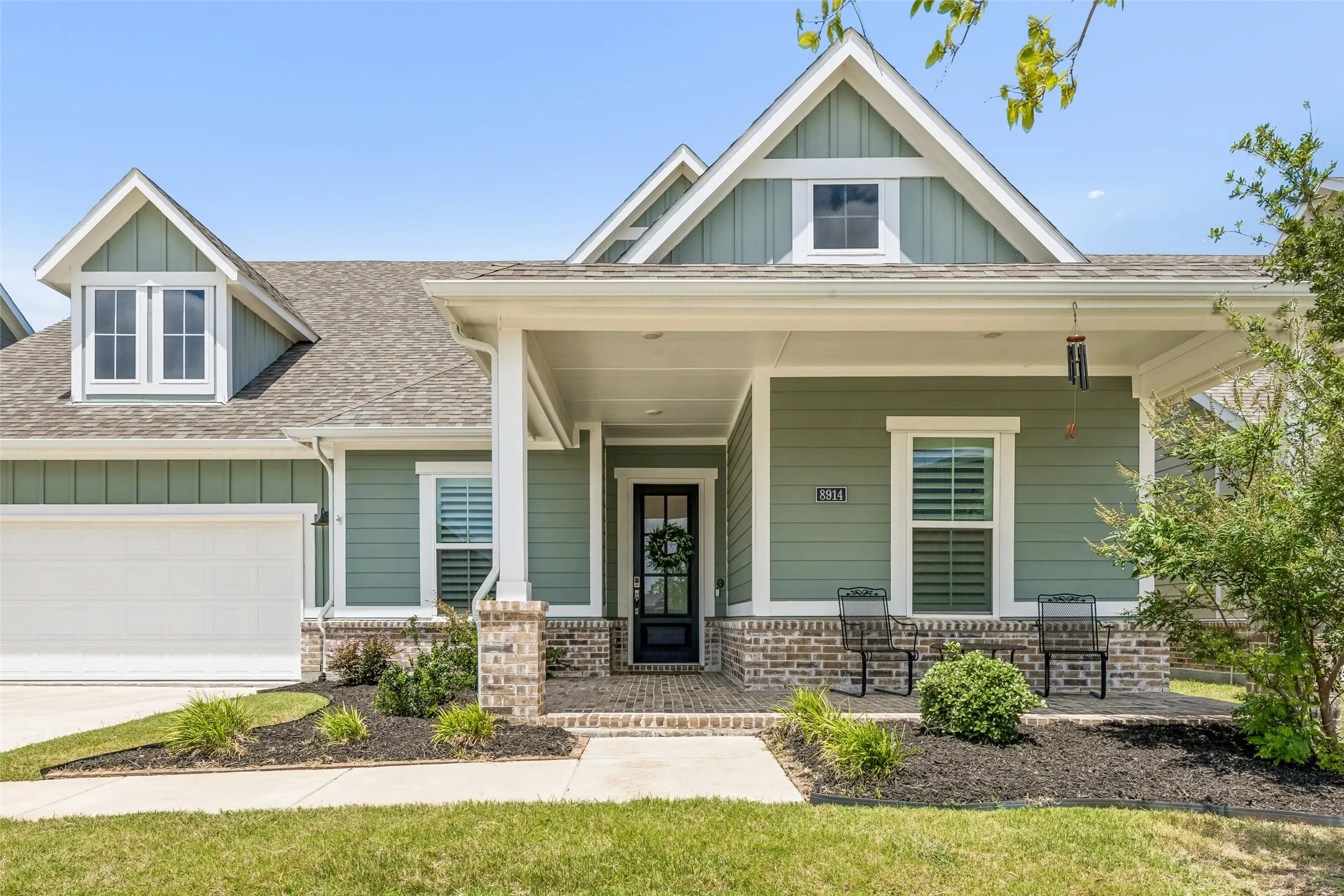 Single Family Residence For Sale in Dallas County , 8914 Edna Place, Rowlett, Texas 75089, 4 Bedroom, 3 Bathroom, 3 Garage spaces, 2,614 Sqft, built in 2023, mls#21305433, Real Estate Agent in Rowlett, Homes For Sale in Dallas county, Homes For Sale in Rowlett, Realtor in Rowlett Texas, Real Estate Brokerage Independent Realty Texas, Luminita Cordes Realtor