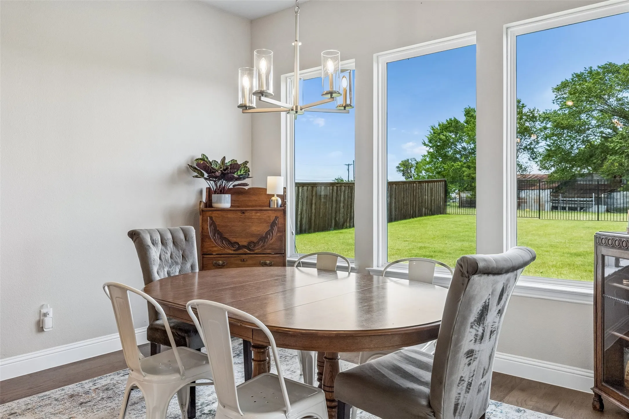 Single Family Residence For Sale in Dallas County , 8914 Edna Place, Rowlett, Texas 75089, 4 Bedroom, 3 Bathroom, 3 Garage spaces, 2,614 Sqft, built in 2023, mls#21305433, Real Estate Agent in Rowlett, Homes For Sale in Dallas county, Homes For Sale in Rowlett, Realtor in Rowlett Texas, Real Estate Brokerage Independent Realty Texas, Luminita Cordes Realtor