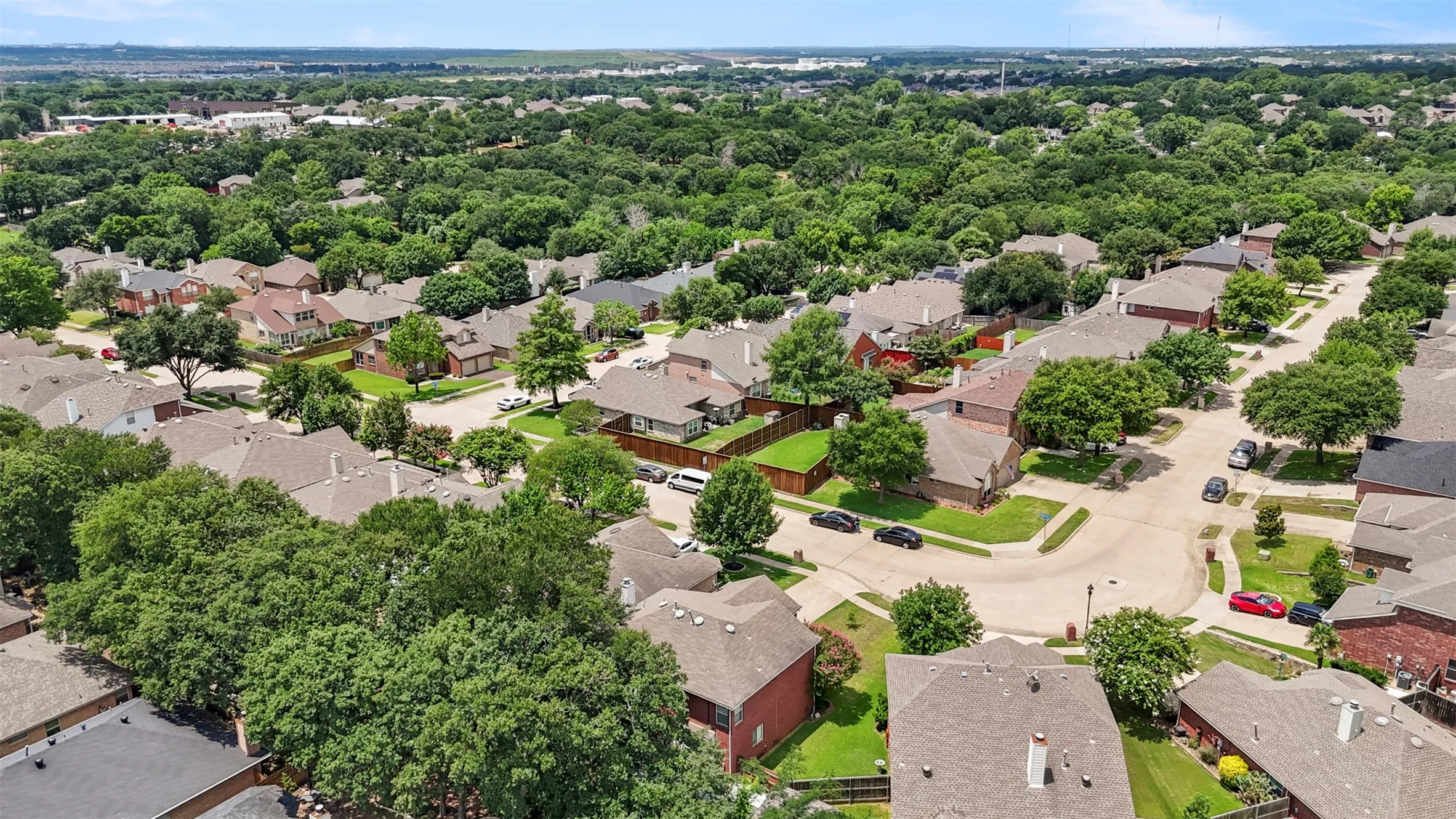 Single Family Residence For Sale in Tarrant County , 903 Summerbrook Drive, Euless, Texas 76040, 4 Bedroom, 3 Bathroom, 2 Garage spaces, 2,281 Sqft, built in 2000, Price $385,000, mls#21305727, Real Estate Agent in Euless, Homes For Sale in Tarrant county, Homes For Sale in Euless, Realtor in Euless Texas, Real Estate Brokerage Independent Realty Texas, Luminita Cordes Realtor
