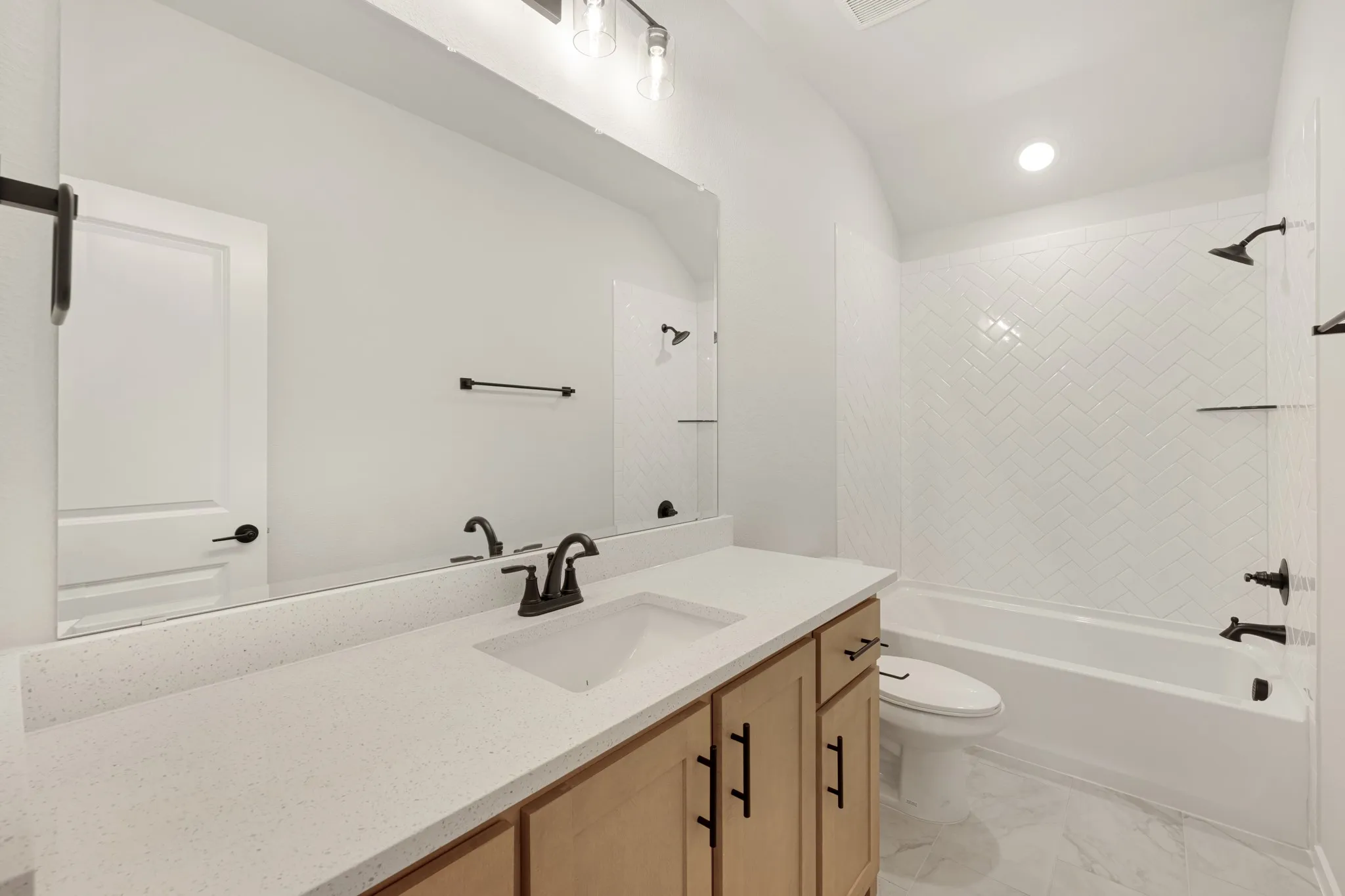 Single Family Residence For Sale in Ellis County , 938 Cardinal Drive, Midlothian, Texas 76065, 4 Bedroom, 4 Bathroom, 2 Garage spaces, 3,478 Sqft, built in 2026, mls#21306125, Real Estate Agent in Midlothian, Homes For Sale in Ellis county, Homes For Sale in Midlothian, Realtor in Midlothian Texas, Real Estate Brokerage Independent Realty Texas, Luminita Cordes Realtor