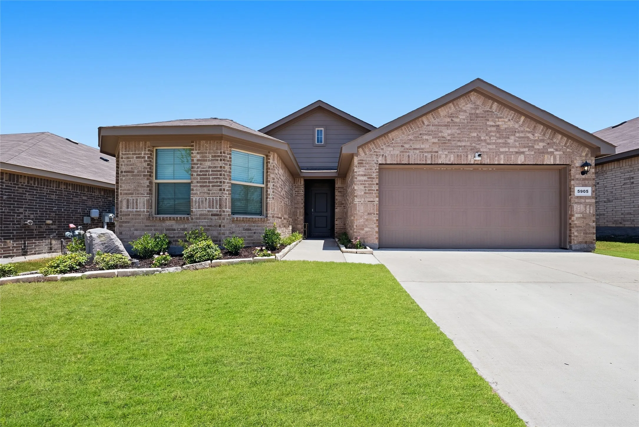 Single Family Residence For Sale