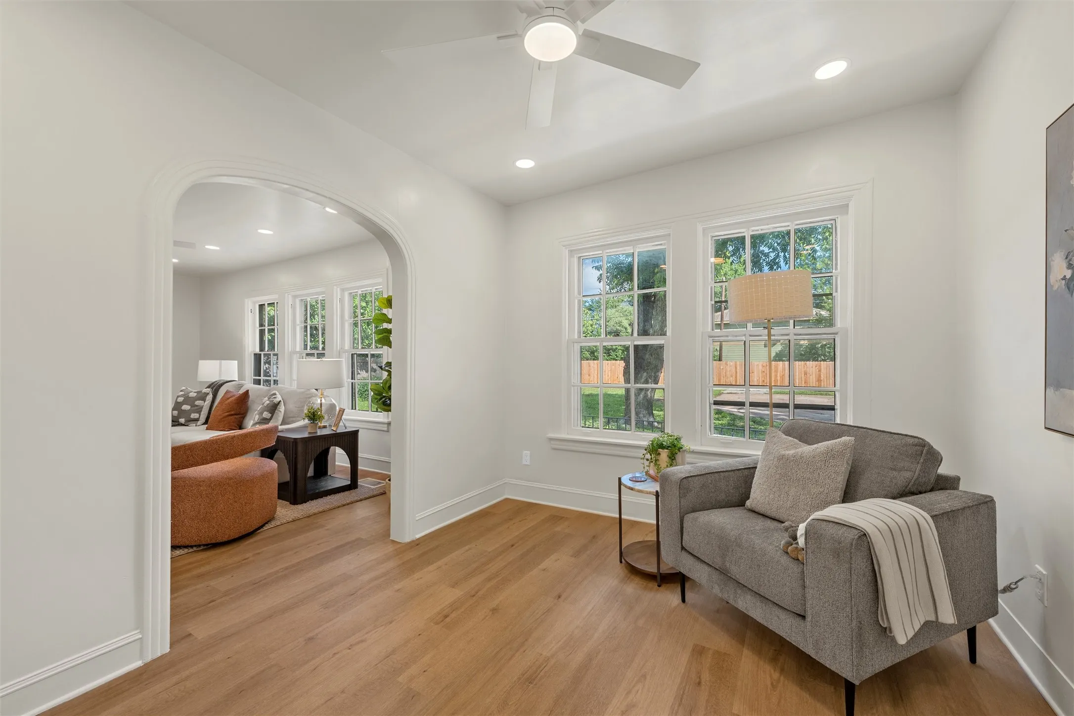 Single Family Residence For Sale in Mc Lennan County , 3028 Cumberland Avenue, Waco, Texas 76707, 4 Bedroom, 3 Bathroom, Garage spaces, 2,376 Sqft, built in 1933, mls#21305682, Real Estate Agent in Waco, Homes For Sale in Mc Lennan county, Homes For Sale in Waco, Realtor in Waco Texas, Real Estate Brokerage Independent Realty Texas, Luminita Cordes Realtor