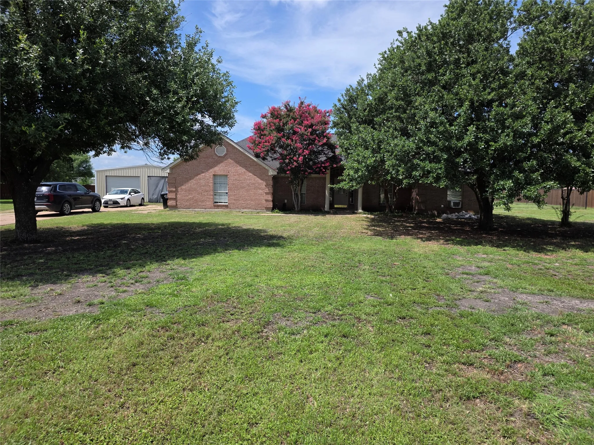 Single Family Residence For Sale in Collin County , 610 Cross Fence Drive, Lowry Crossing, Texas 75069, 4 Bedroom, 2 Bathroom, 2 Garage spaces, 1,946 Sqft, built in 1998, Price $600,000, mls#21304075, Real Estate Agent in Lowry Crossing, Homes For Sale in Collin county, Homes For Sale in Lowry Crossing, Realtor in Lowry Crossing Texas, Real Estate Brokerage Independent Realty Texas, Luminita Cordes Realtor