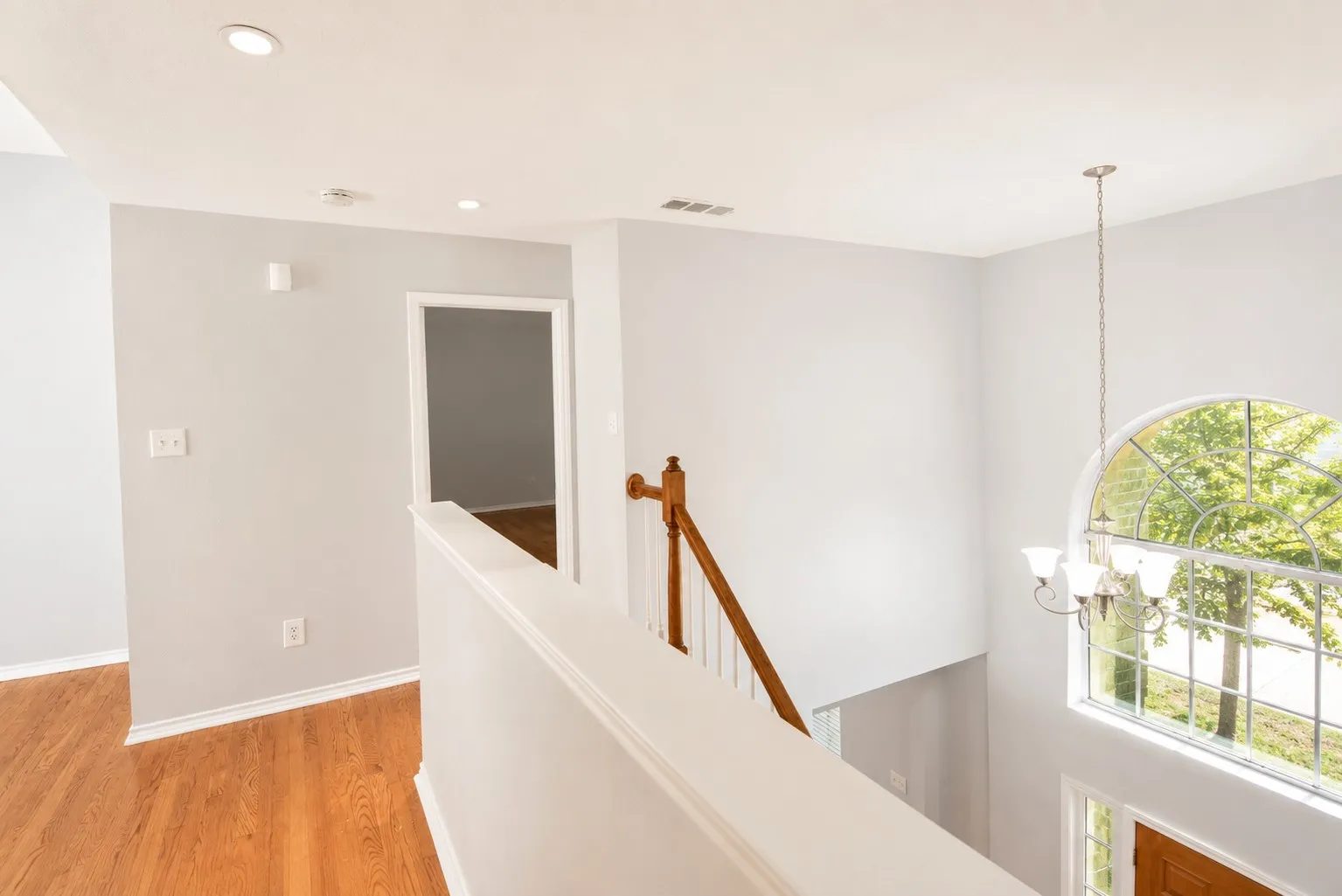 Single Family Residence For Rent in Collin County , 7879 Tournament Road, Frisco, Texas 75035, 3 Bedroom, 3 Bathroom, 2 Garage spaces, 2,289 Sqft, built in 1993, mls#21306139, Real Estate Agent in Frisco, Homes For Rent in Collin county, Homes For Rent in Frisco, Realtor in Frisco Texas, Real Estate Brokerage Independent Realty Texas, Luminita Cordes Realtor