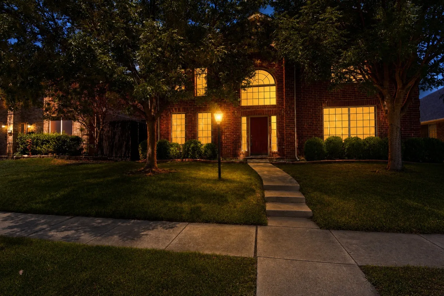 Single Family Residence For Rent in Collin County , 7879 Tournament Road, Frisco, Texas 75035, 3 Bedroom, 3 Bathroom, 2 Garage spaces, 2,289 Sqft, built in 1993, mls#21306139, Real Estate Agent in Frisco, Homes For Rent in Collin county, Homes For Rent in Frisco, Realtor in Frisco Texas, Real Estate Brokerage Independent Realty Texas, Luminita Cordes Realtor