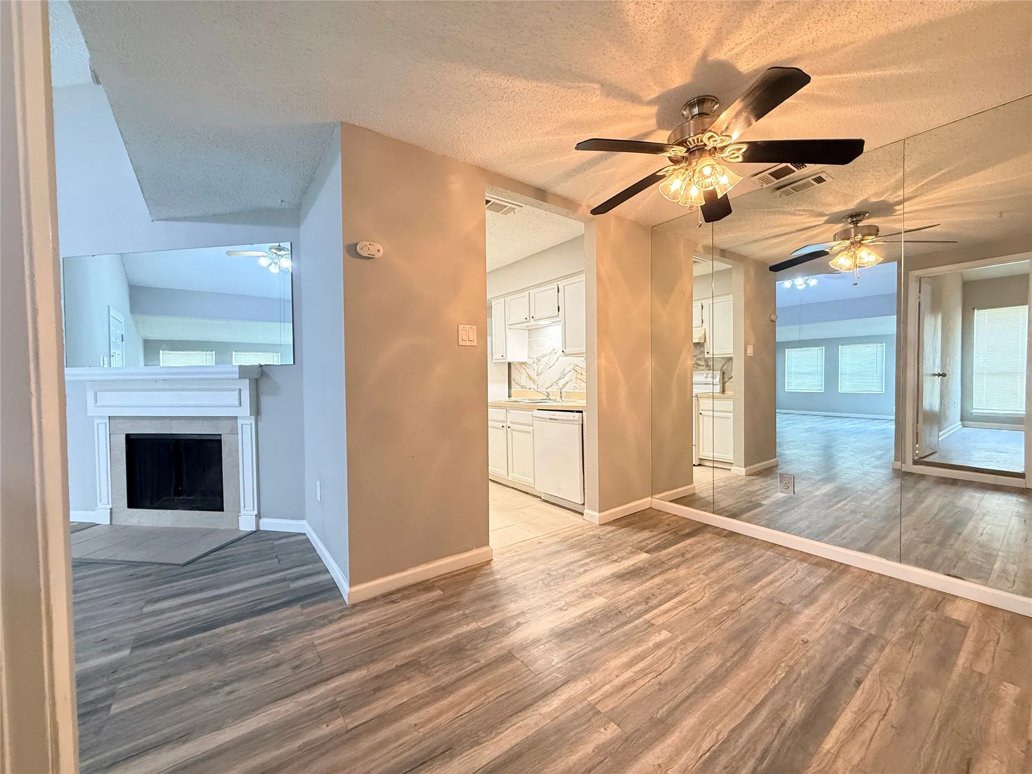 Condominium For Rent in Dallas County , 9696 Walnut Street 813, Dallas, Texas 75243, 1 Bedroom, 1 Bathroom, Garage spaces, 730 Sqft, built in 1981, Price $1,300, mls#21306149, Real Estate Agent in Dallas, Homes For Rent in Dallas county, Homes For Rent in Dallas, Realtor in Dallas Texas, Real Estate Brokerage Independent Realty Texas, Luminita Cordes Realtor