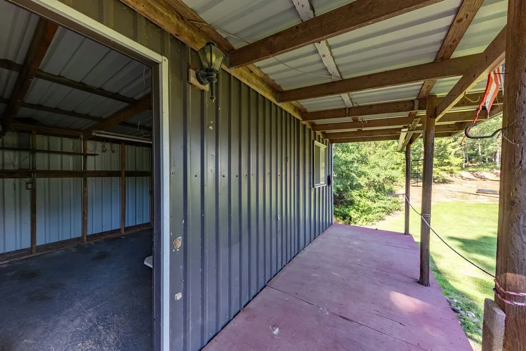 Single Family Residence For Sale in Franklin (TX) County , 102 Sandy Main Road, Scroggins, Texas 75480, 1 Bedroom, 1 Bathroom, Garage spaces, 552 Sqft, built in 2011, mls#21304579, Real Estate Agent in Scroggins, Homes For Sale in Franklin (TX) county, Homes For Sale in Scroggins, Realtor in Scroggins Texas, Real Estate Brokerage Independent Realty Texas, Luminita Cordes Realtor