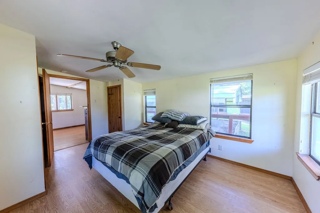 Single Family Residence For Sale in Franklin (TX) County , 102 Sandy Main Road, Scroggins, Texas 75480, 1 Bedroom, 1 Bathroom, Garage spaces, 552 Sqft, built in 2011, mls#21304579, Real Estate Agent in Scroggins, Homes For Sale in Franklin (TX) county, Homes For Sale in Scroggins, Realtor in Scroggins Texas, Real Estate Brokerage Independent Realty Texas, Luminita Cordes Realtor