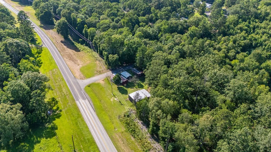 Single Family Residence For Sale in Franklin (TX) County , 102 Sandy Main Road, Scroggins, Texas 75480, 1 Bedroom, 1 Bathroom, Garage spaces, 552 Sqft, built in 2011, mls#21304579, Real Estate Agent in Scroggins, Homes For Sale in Franklin (TX) county, Homes For Sale in Scroggins, Realtor in Scroggins Texas, Real Estate Brokerage Independent Realty Texas, Luminita Cordes Realtor