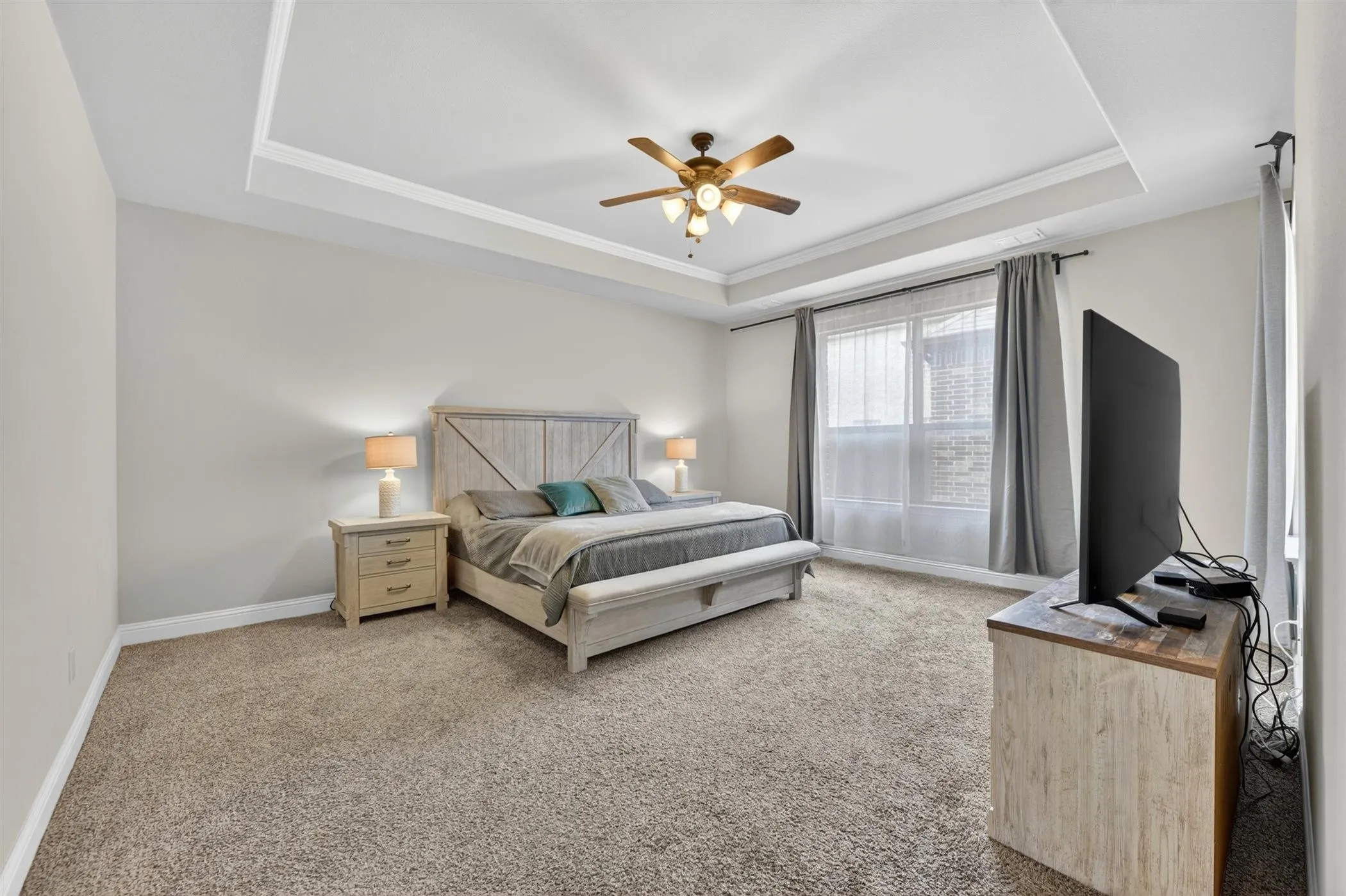 Single Family Residence For Sale in Collin County , 2213 Leonardo Court, Plano, Texas 75025, 4 Bedroom, 4 Bathroom, 2 Garage spaces, 3,224 Sqft, built in 2015, mls#21216240, Real Estate Agent in Plano, Homes For Sale in Collin county, Homes For Sale in Plano, Realtor in Plano Texas, Real Estate Brokerage Independent Realty Texas, Luminita Cordes Realtor