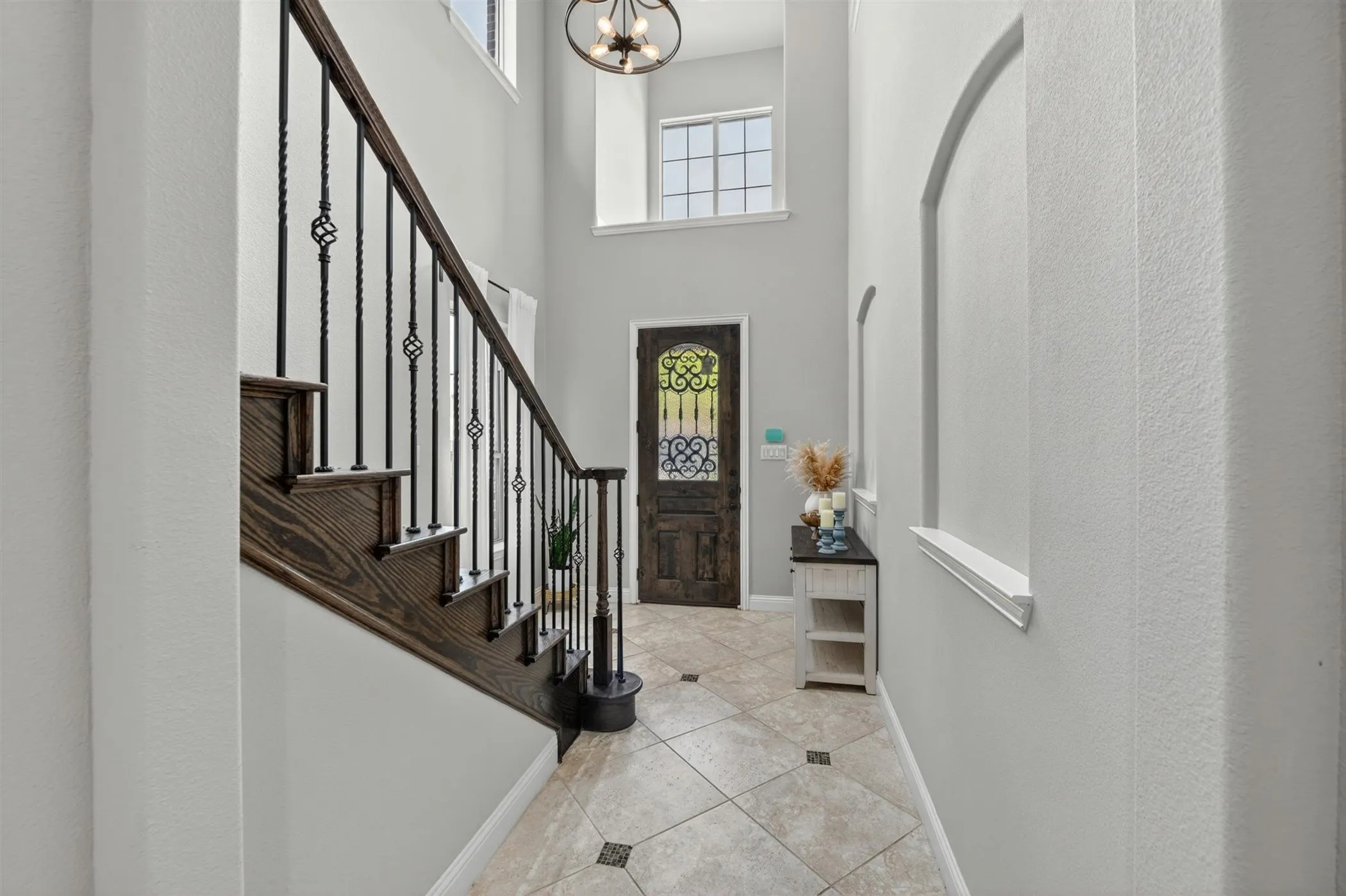 Bright two story entry