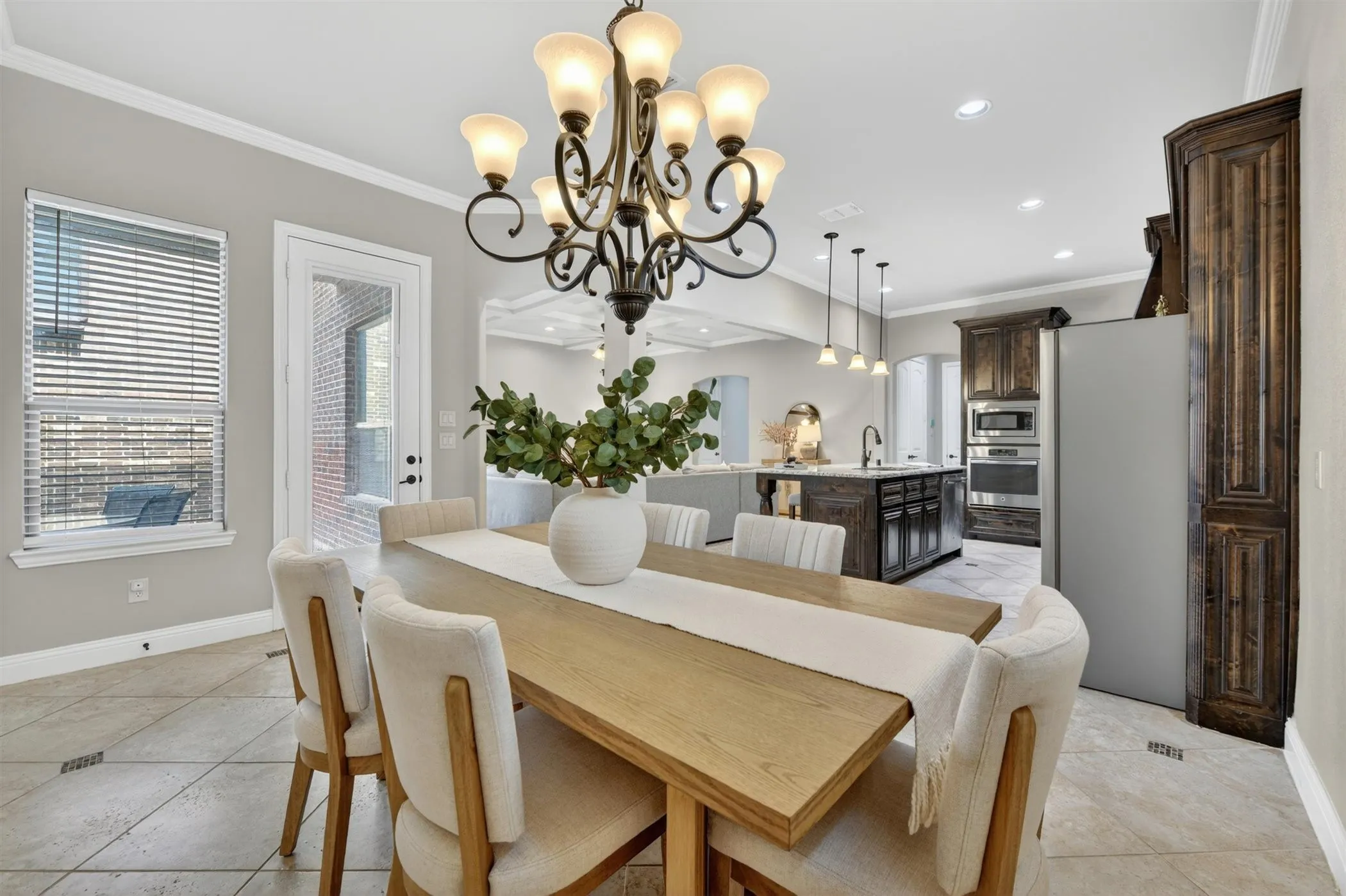 Single Family Residence For Sale in Collin County , 2213 Leonardo Court, Plano, Texas 75025, 4 Bedroom, 4 Bathroom, 2 Garage spaces, 3,224 Sqft, built in 2015, mls#21216240, Real Estate Agent in Plano, Homes For Sale in Collin county, Homes For Sale in Plano, Realtor in Plano Texas, Real Estate Brokerage Independent Realty Texas, Luminita Cordes Realtor