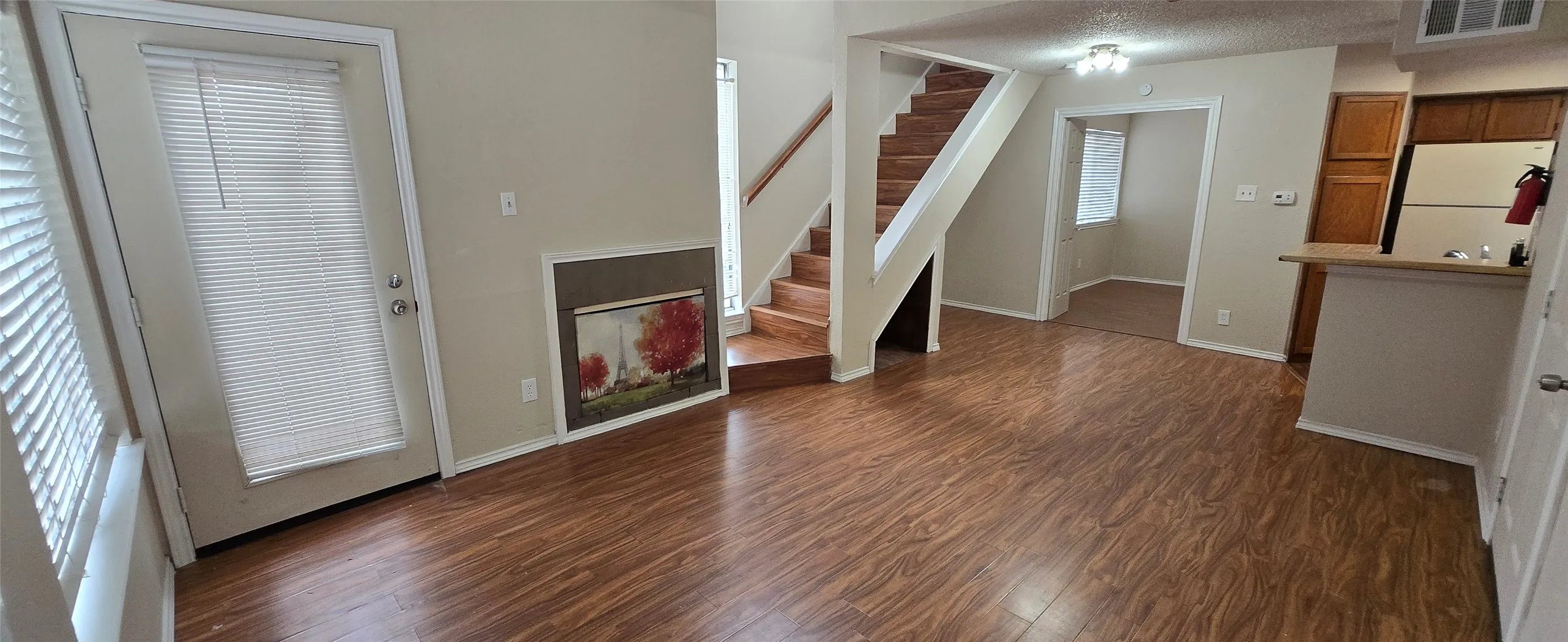 Condominium For Sale in Dallas County , 9805 Walnut Street 204, Dallas, Texas 75243, 2 Bedroom, 2 Bathroom, Garage spaces, 894 Sqft, built in 1981, Price $75,000, mls#21306177, Real Estate Agent in Dallas, Homes For Sale in Dallas county, Homes For Sale in Dallas, Realtor in Dallas Texas, Real Estate Brokerage Independent Realty Texas, Luminita Cordes Realtor