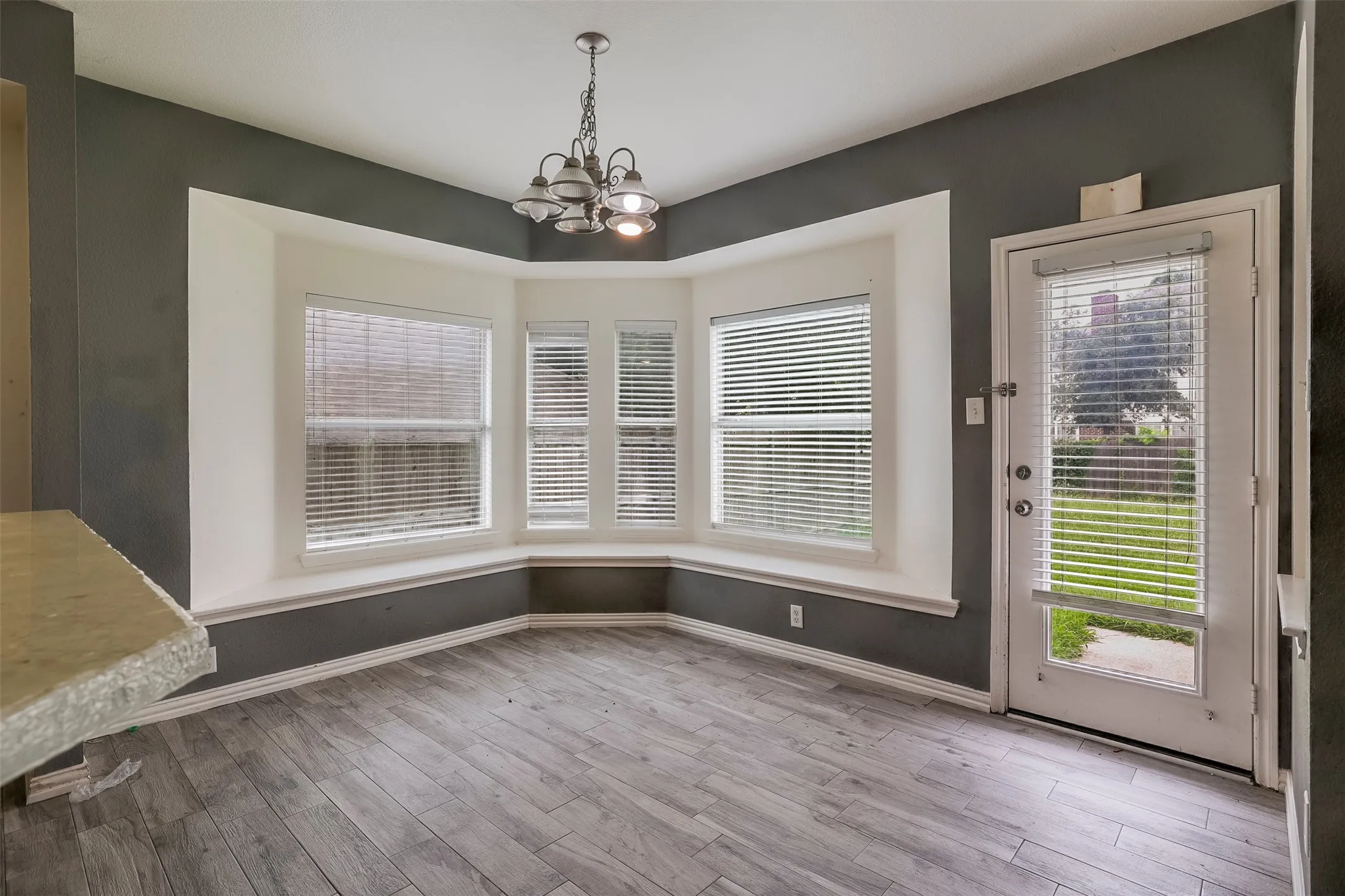 Single Family Residence For Sale in Tarrant County , 8128 Geranium Lane, Fort Worth, Texas 76123, 3 Bedroom, 3 Bathroom, 2 Garage spaces, 3,241 Sqft, built in 2004, mls#21306178, Real Estate Agent in Fort Worth, Homes For Sale in Tarrant county, Homes For Sale in Fort Worth, Realtor in Fort Worth Texas, Real Estate Brokerage Independent Realty Texas, Luminita Cordes Realtor