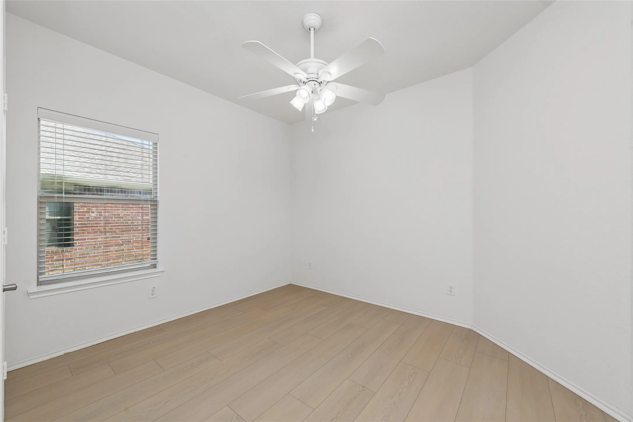Single Family Residence For Sale in Collin County , 5209 Rustic Ridge Drive, Mc Kinney, Texas 75071, 4 Bedroom, 3 Bathroom, 2 Garage spaces, 2,916 Sqft, built in 2010, mls#21305673, Real Estate Agent in Mc Kinney, Homes For Sale in Collin county, Homes For Sale in Mc Kinney, Realtor in Mc Kinney Texas, Real Estate Brokerage Independent Realty Texas, Luminita Cordes Realtor