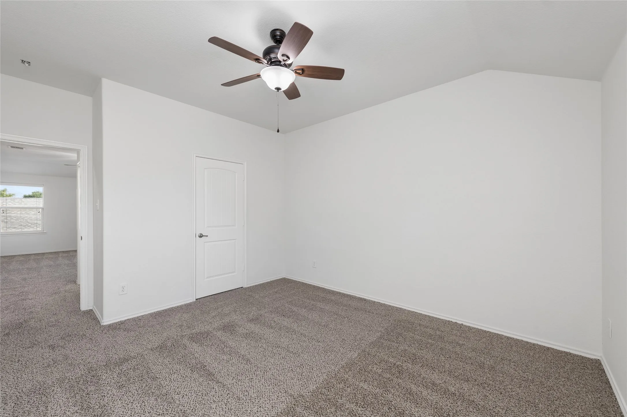 Single Family Residence For Sale in Collin County , 5209 Rustic Ridge Drive, Mc Kinney, Texas 75071, 4 Bedroom, 3 Bathroom, 2 Garage spaces, 2,916 Sqft, built in 2010, mls#21305673, Real Estate Agent in Mc Kinney, Homes For Sale in Collin county, Homes For Sale in Mc Kinney, Realtor in Mc Kinney Texas, Real Estate Brokerage Independent Realty Texas, Luminita Cordes Realtor