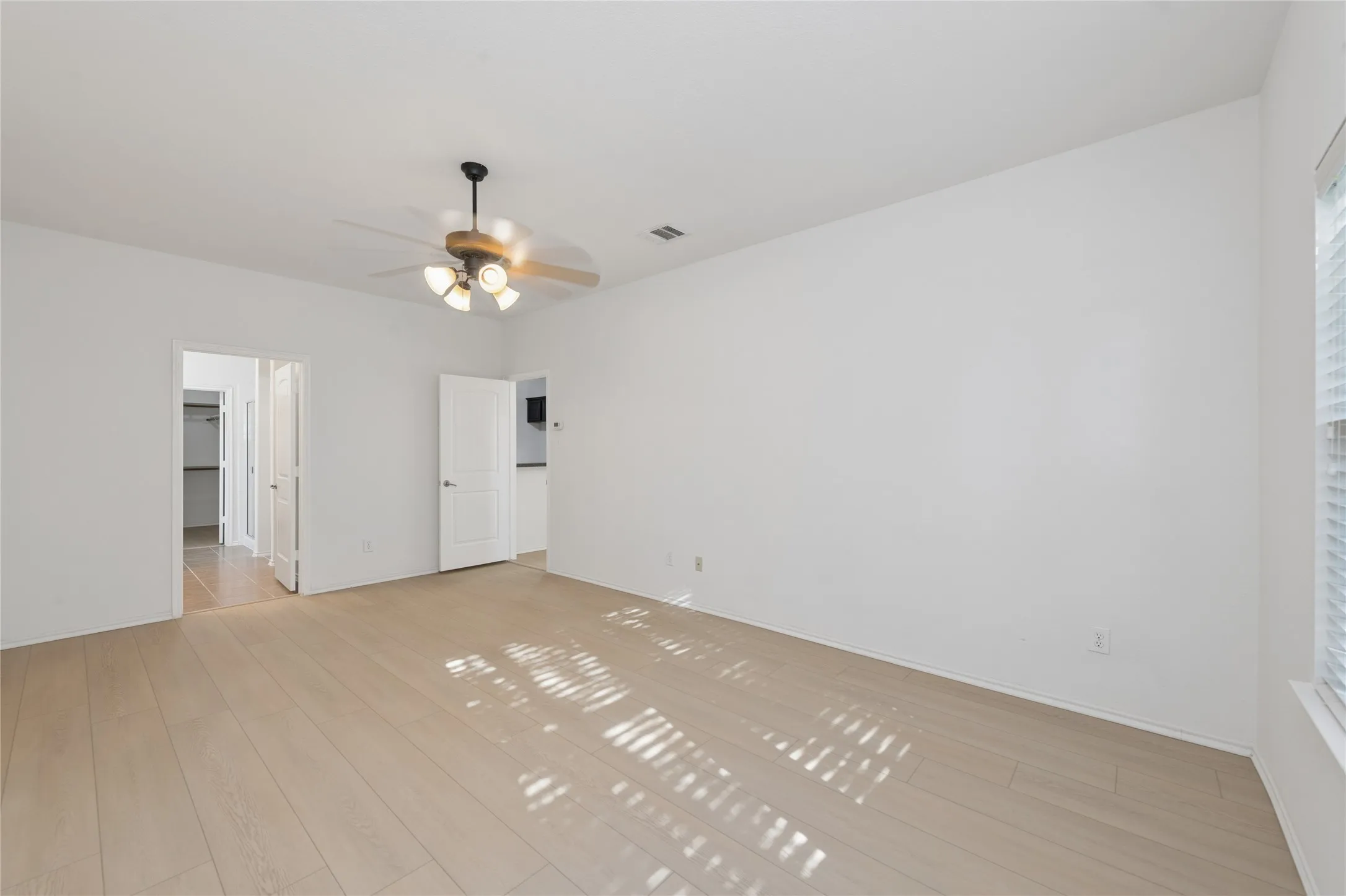 Single Family Residence For Sale in Collin County , 5209 Rustic Ridge Drive, Mc Kinney, Texas 75071, 4 Bedroom, 3 Bathroom, 2 Garage spaces, 2,916 Sqft, built in 2010, mls#21305673, Real Estate Agent in Mc Kinney, Homes For Sale in Collin county, Homes For Sale in Mc Kinney, Realtor in Mc Kinney Texas, Real Estate Brokerage Independent Realty Texas, Luminita Cordes Realtor