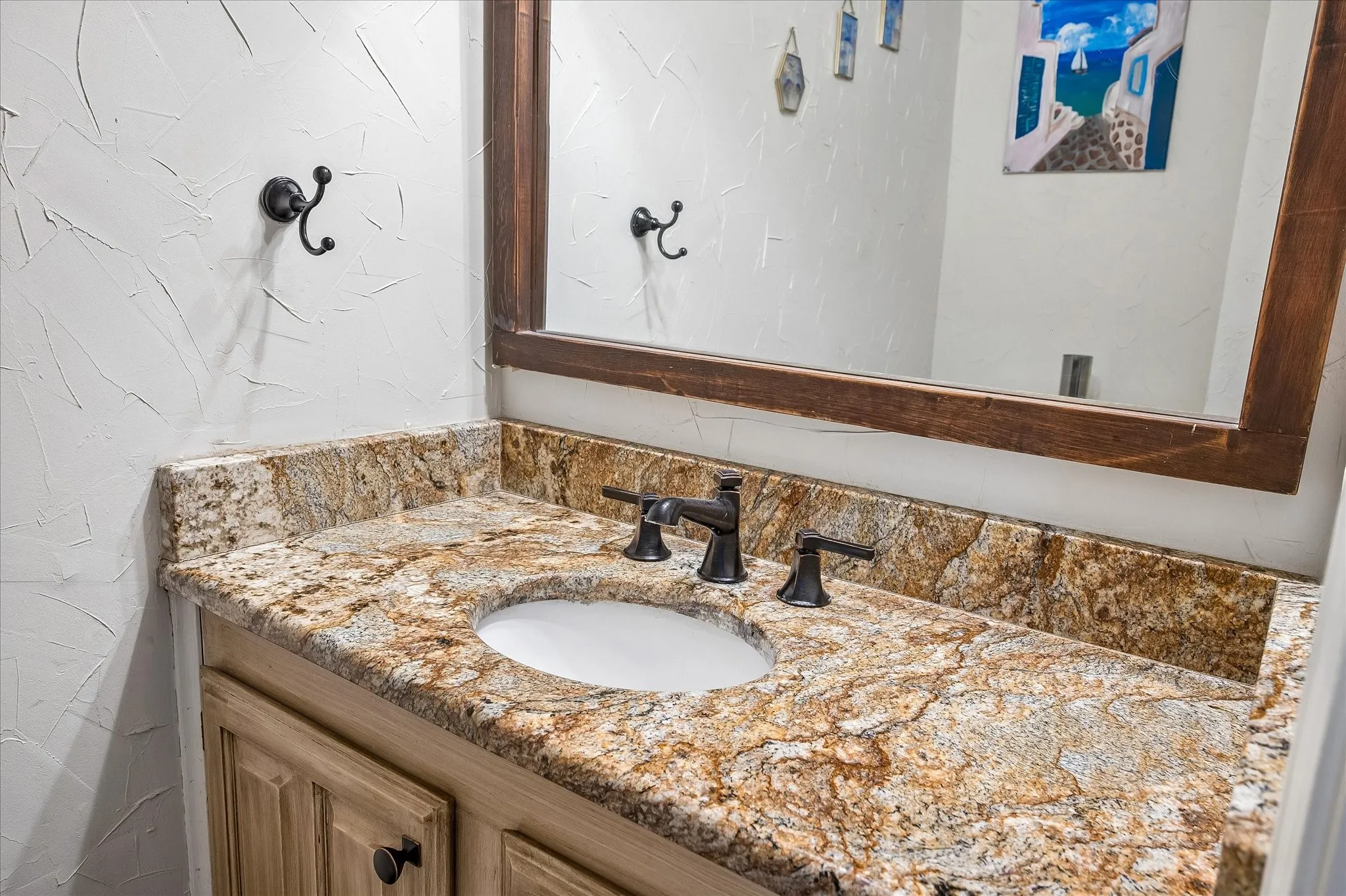 Single Family Residence For Sale in Dallas County , 301 Stoneledge Drive, Irving, Texas 75063, 2 Bedroom, 3 Bathroom, 1 Garage spaces, 1,621 Sqft, built in 1985, mls#21305764, Real Estate Agent in Irving, Homes For Sale in Dallas county, Homes For Sale in Irving, Realtor in Irving Texas, Real Estate Brokerage Independent Realty Texas, Luminita Cordes Realtor