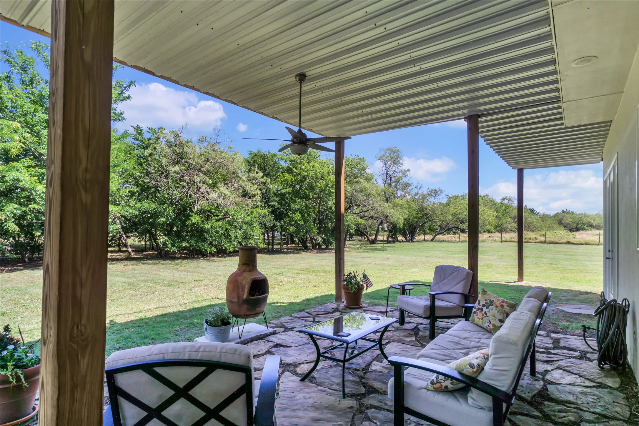 Single Family Residence For Sale in Rockwall County , 134 Longhorn Trail, Royse City, Texas 75189, 6 Bedroom, 5 Bathroom, 2 Garage spaces, 4,963 Sqft, built in 2006, mls#21295156, Real Estate Agent in Royse City, Homes For Sale in Rockwall county, Homes For Sale in Royse City, Realtor in Royse City Texas, Real Estate Brokerage Independent Realty Texas, Luminita Cordes Realtor