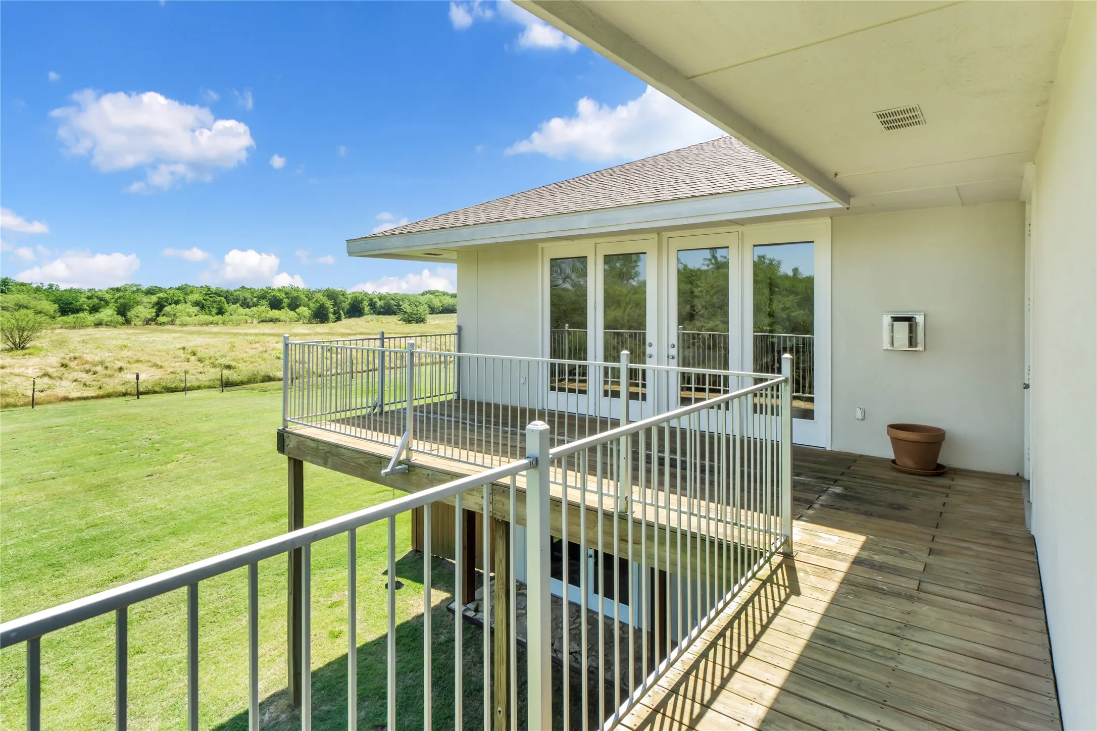 Single Family Residence For Sale in Rockwall County , 134 Longhorn Trail, Royse City, Texas 75189, 6 Bedroom, 5 Bathroom, 2 Garage spaces, 4,963 Sqft, built in 2006, mls#21295156, Real Estate Agent in Royse City, Homes For Sale in Rockwall county, Homes For Sale in Royse City, Realtor in Royse City Texas, Real Estate Brokerage Independent Realty Texas, Luminita Cordes Realtor