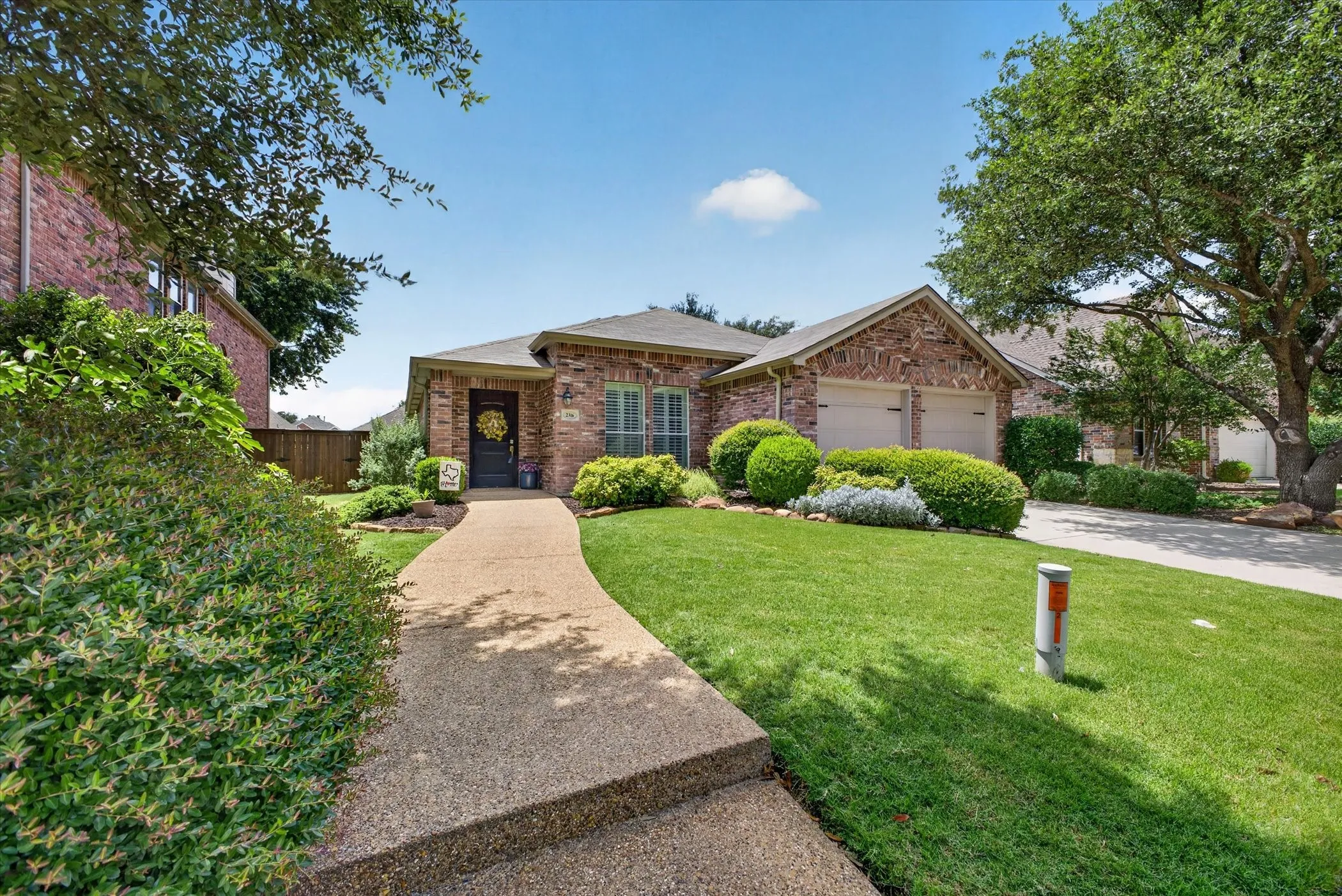 Single Family Residence For Sale in Collin County , 2316 Reston Drive, Mc Kinney, Texas 75072, 3 Bedroom, 2 Bathroom, 2 Garage spaces, 1,787 Sqft, built in 2004, mls#21305384, Real Estate Agent in Mc Kinney, Homes For Sale in Collin county, Homes For Sale in Mc Kinney, Realtor in Mc Kinney Texas, Real Estate Brokerage Independent Realty Texas, Luminita Cordes Realtor