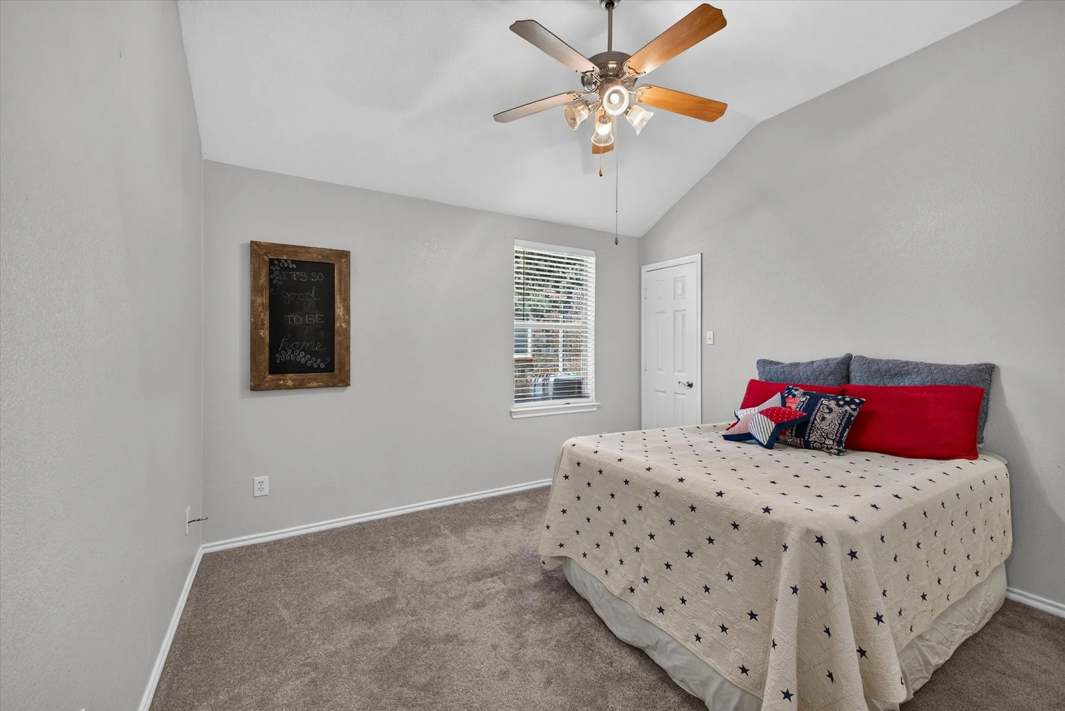 Secondary bedroom with walk -in closet