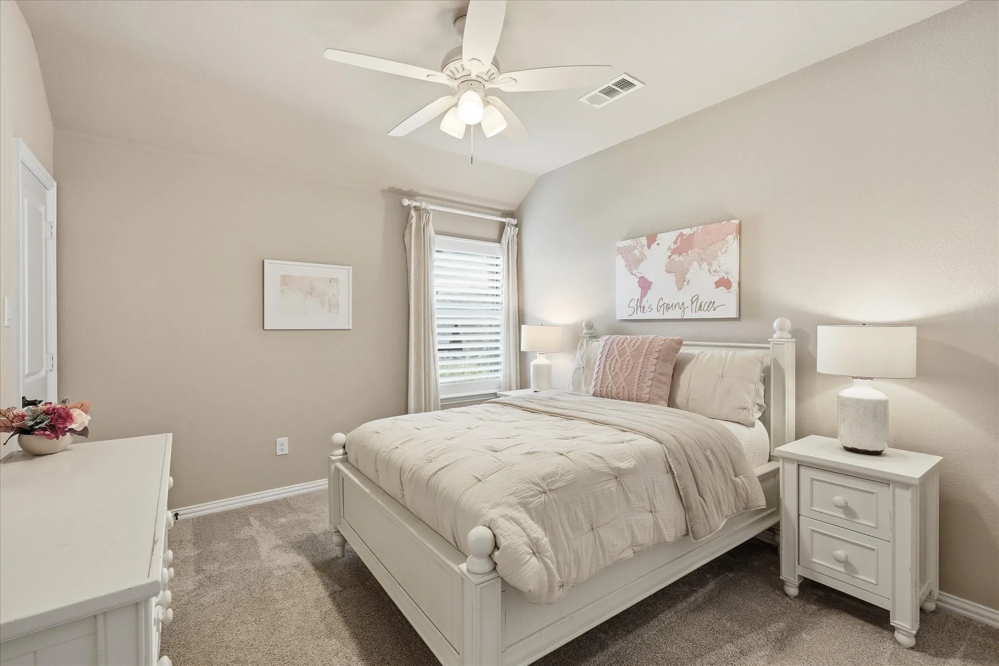 Single Family Residence For Sale in Denton County , 105 Big Sky Circle, Northlake, Texas 76226, 5 Bedroom, 4 Bathroom, 2 Garage spaces, 3,045 Sqft, built in 2019, mls#21302875, Real Estate Agent in Northlake, Homes For Sale in Denton county, Homes For Sale in Northlake, Realtor in Northlake Texas, Real Estate Brokerage Independent Realty Texas, Luminita Cordes Realtor