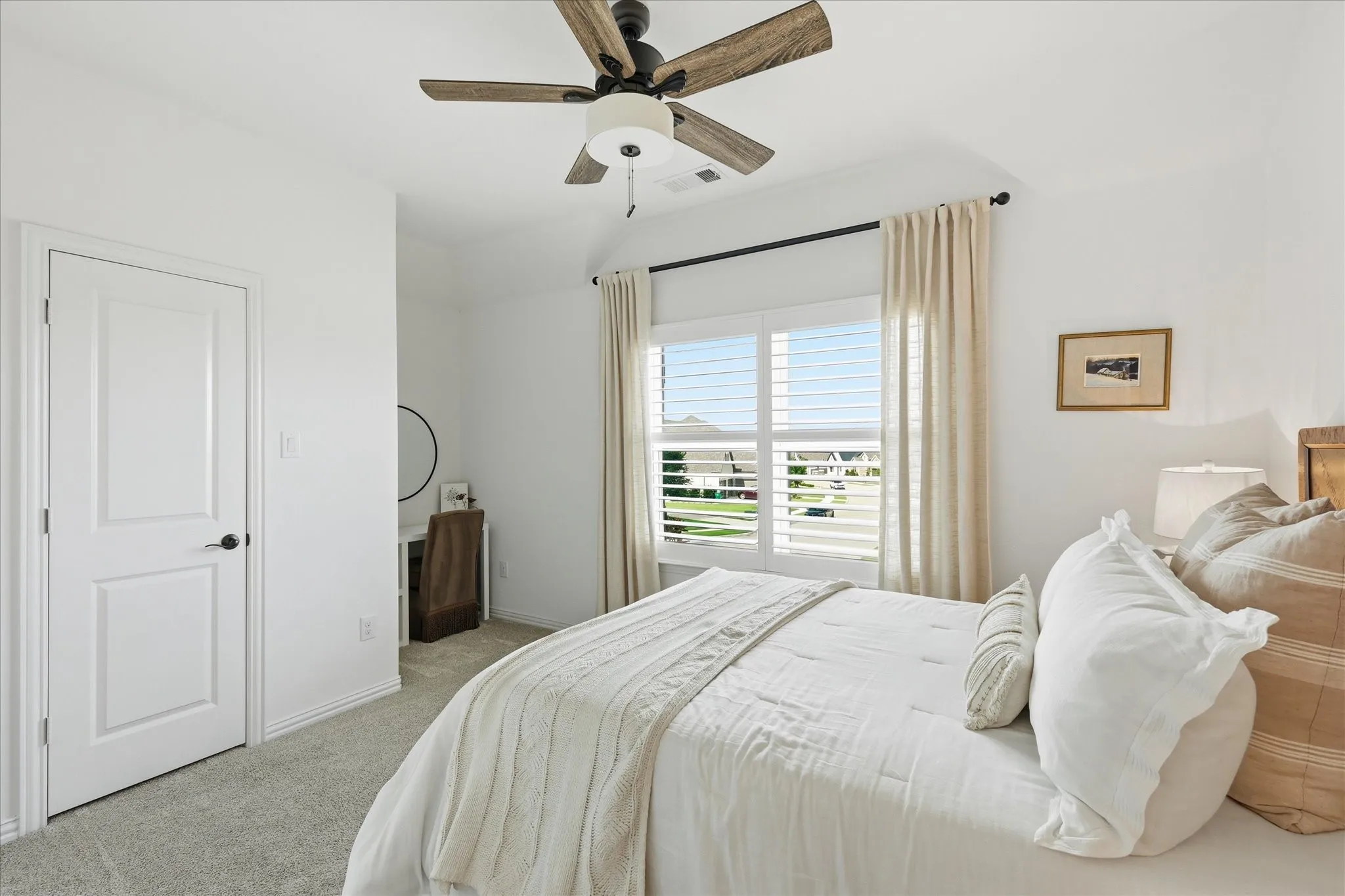 Single Family Residence For Sale in Denton County , 105 Big Sky Circle, Northlake, Texas 76226, 5 Bedroom, 4 Bathroom, 2 Garage spaces, 3,045 Sqft, built in 2019, mls#21302875, Real Estate Agent in Northlake, Homes For Sale in Denton county, Homes For Sale in Northlake, Realtor in Northlake Texas, Real Estate Brokerage Independent Realty Texas, Luminita Cordes Realtor