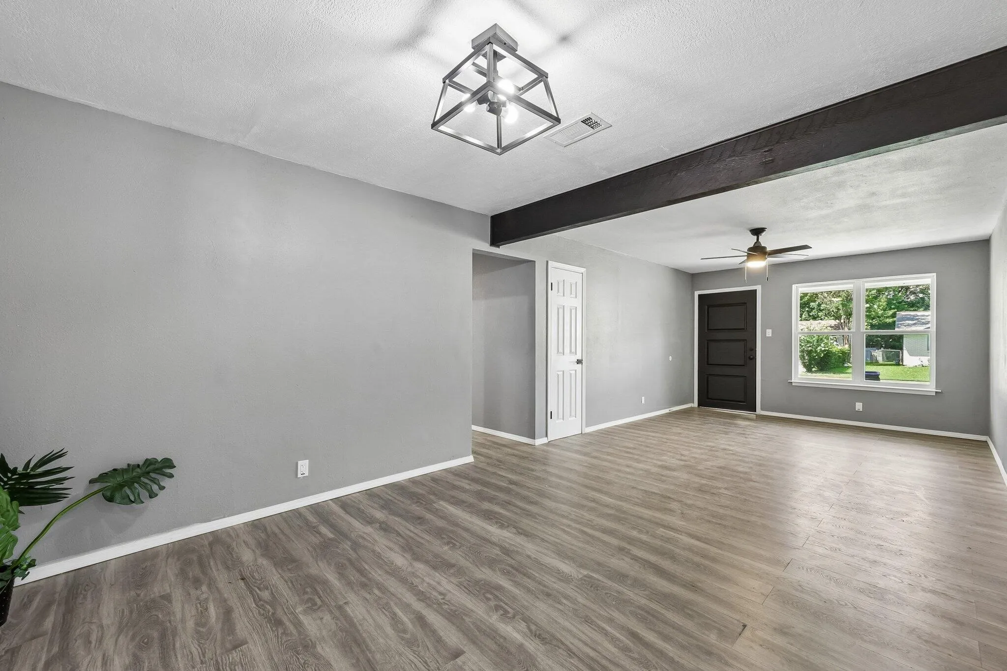 Single Family Residence For Sale in Johnson County , 232 NW Jayellen Avenue, Burleson, Texas 76028, 3 Bedrooms, 2 Bathrooms, 2 Garage spaces, 1,230 Sqft, built in 1961, Price $269,000, mls#21306184, Real Estate Agent in Burleson, Homes For Sale in Johnson county, Homes For Sale in Burleson, Realtor in Burleson Texas, Real Estate Brokerage Independent Realty Texas, Luminita Cordes Realtor