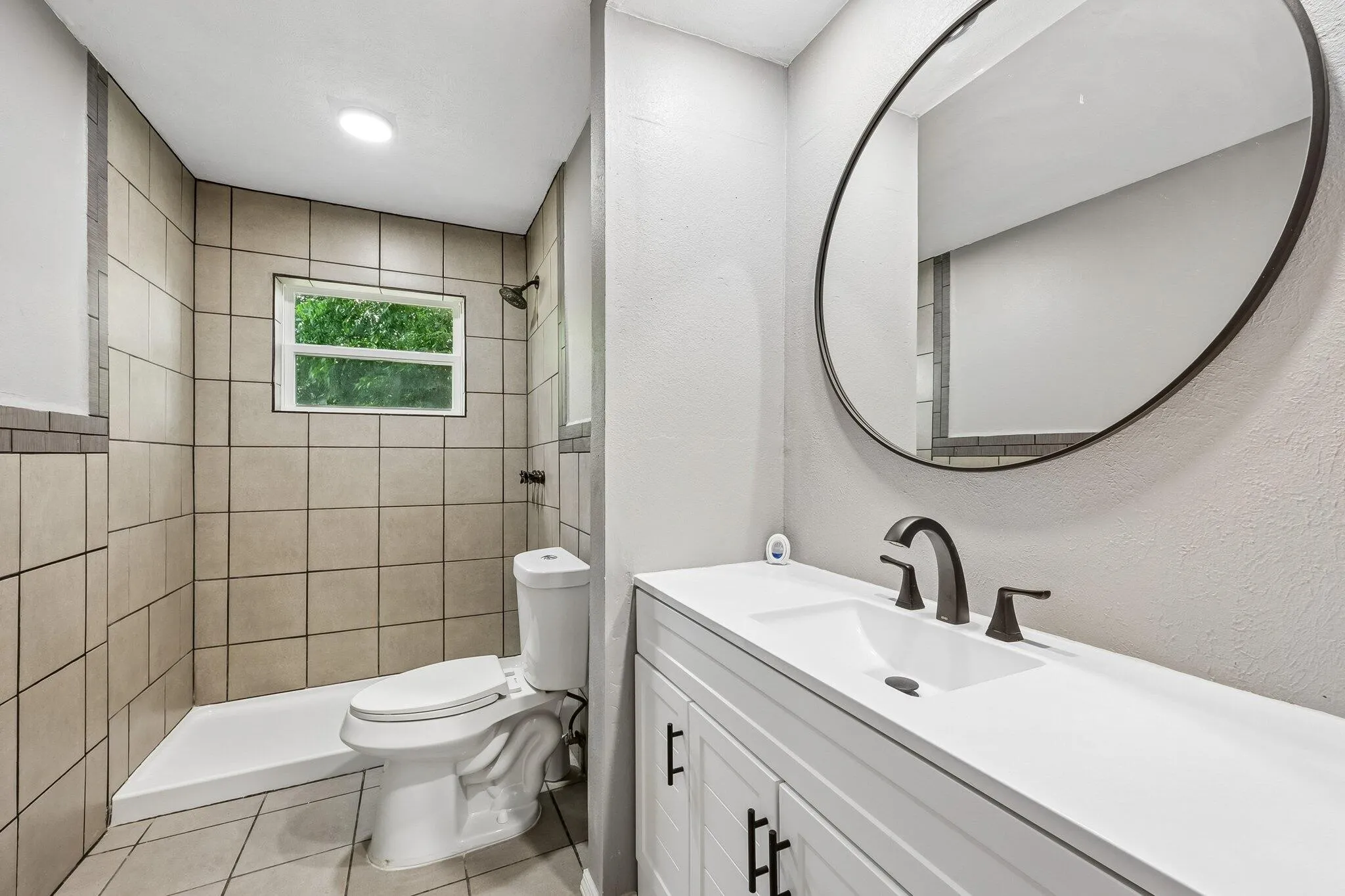 Single Family Residence For Sale in Johnson County , 232 NW Jayellen Avenue, Burleson, Texas 76028, 3 Bedrooms, 2 Bathrooms, 2 Garage spaces, 1,230 Sqft, built in 1961, Price $269,000, mls#21306184, Real Estate Agent in Burleson, Homes For Sale in Johnson county, Homes For Sale in Burleson, Realtor in Burleson Texas, Real Estate Brokerage Independent Realty Texas, Luminita Cordes Realtor