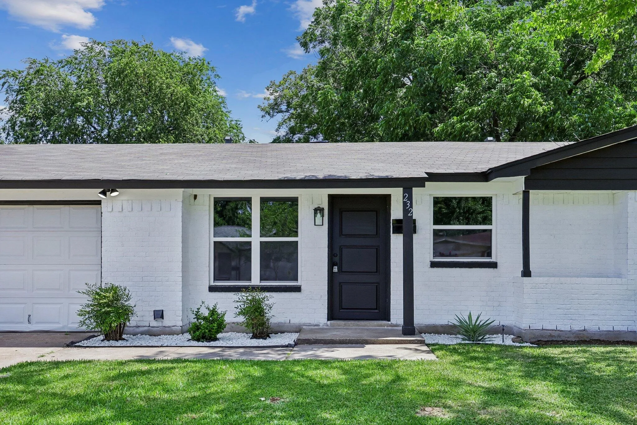 Single Family Residence For Sale in Johnson County , 232 NW Jayellen Avenue, Burleson, Texas 76028, 3 Bedrooms, 2 Bathrooms, 2 Garage spaces, 1,230 Sqft, built in 1961, Price $269,000, mls#21306184, Real Estate Agent in Burleson, Homes For Sale in Johnson county, Homes For Sale in Burleson, Realtor in Burleson Texas, Real Estate Brokerage Independent Realty Texas, Luminita Cordes Realtor