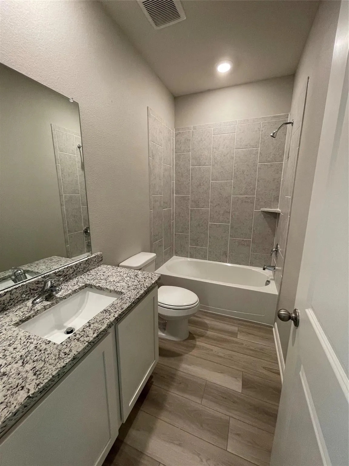 Single Family Residence For Sale in Collin County , 2100 Yarbrough Drive, Anna, Texas 75409, 4 Bedrooms, 2 Bathrooms, 2 Garage spaces, 2,025 Sqft, built in 2022, Price $370,000, mls#21306226, Real Estate Agent in Anna, Homes For Sale in Collin county, Homes For Sale in Anna, Realtor in Anna Texas, Real Estate Brokerage Independent Realty Texas, Luminita Cordes Realtor