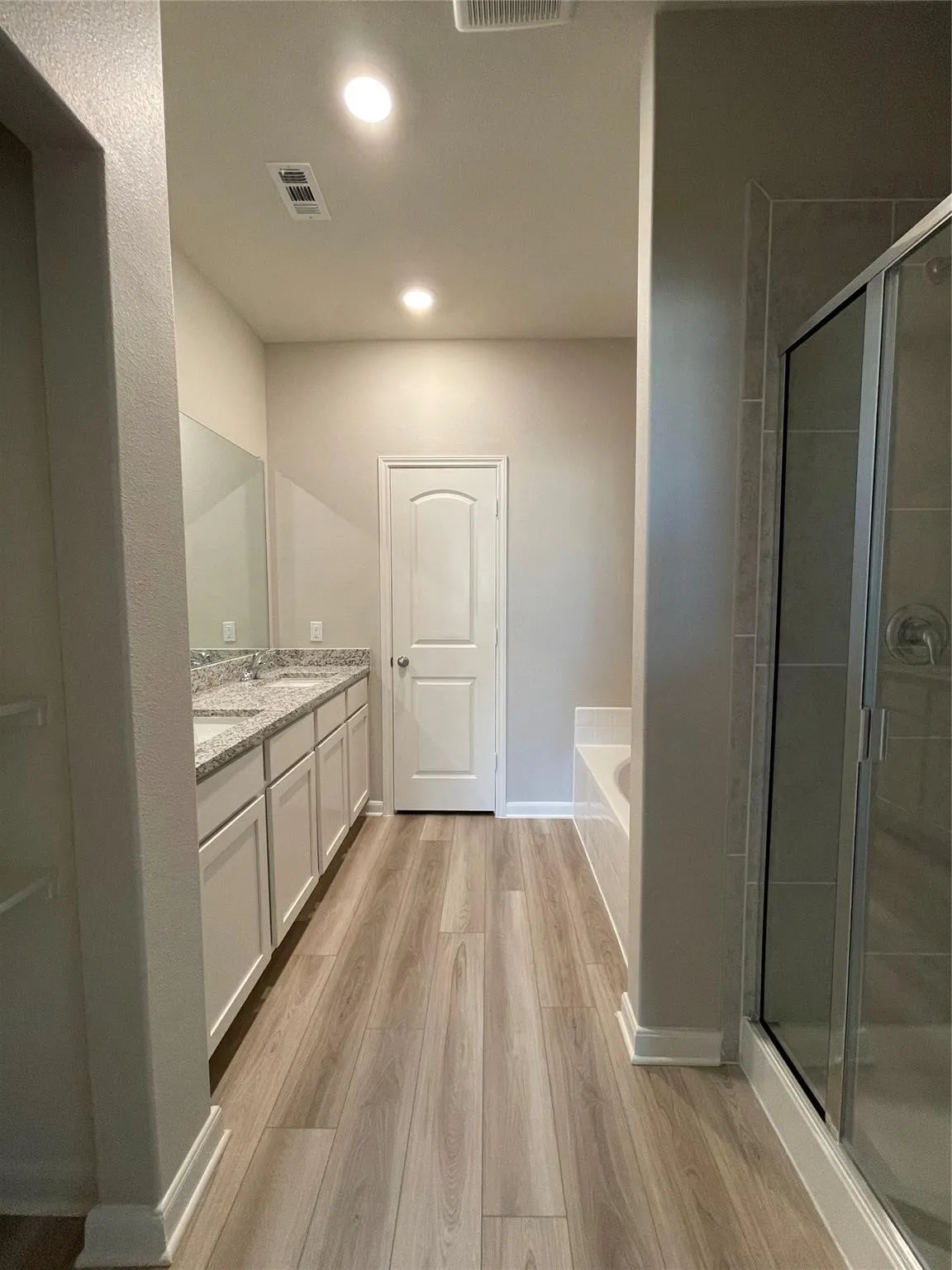 Single Family Residence For Sale in Collin County , 2100 Yarbrough Drive, Anna, Texas 75409, 4 Bedrooms, 2 Bathrooms, 2 Garage spaces, 2,025 Sqft, built in 2022, Price $370,000, mls#21306226, Real Estate Agent in Anna, Homes For Sale in Collin county, Homes For Sale in Anna, Realtor in Anna Texas, Real Estate Brokerage Independent Realty Texas, Luminita Cordes Realtor
