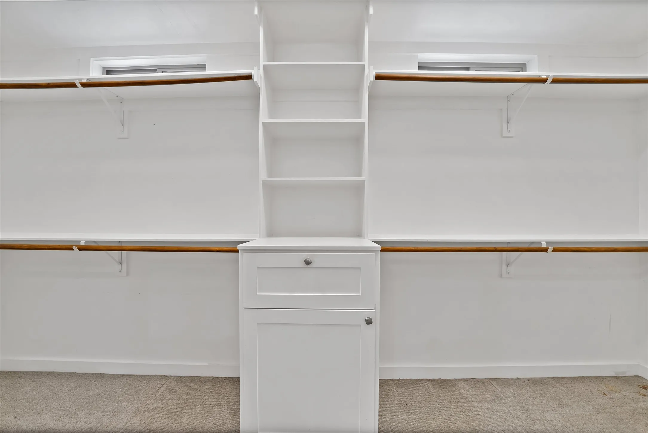 Single Family Residence For Sale in Tarrant County , 6828 Chase Street, North Richland Hills, Texas 76182, 4 Bedroom, 4 Bathroom, 2 Garage spaces, 3,229 Sqft, built in 2020, mls#21305664, Real Estate Agent in North Richland Hills, Homes For Sale in Tarrant county, Homes For Sale in North Richland Hills, Realtor in North Richland Hills Texas, Real Estate Brokerage Independent Realty Texas, Luminita Cordes Realtor
