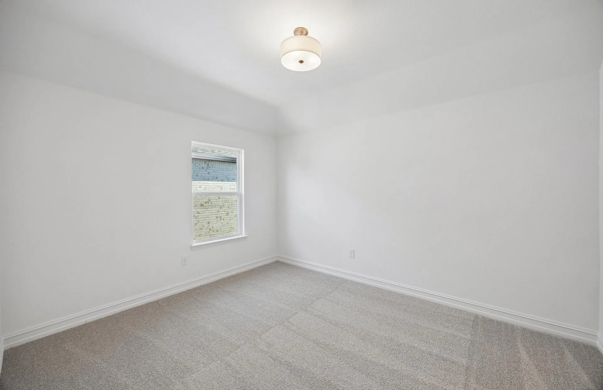 Secondary bedroom