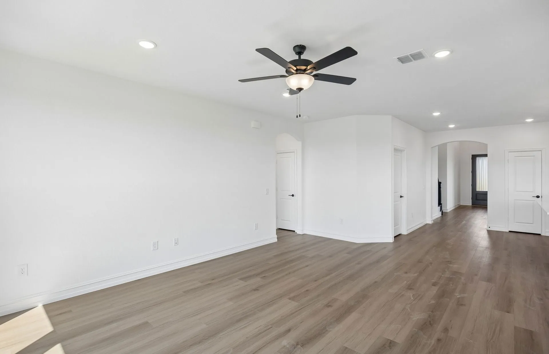 Spacious living room